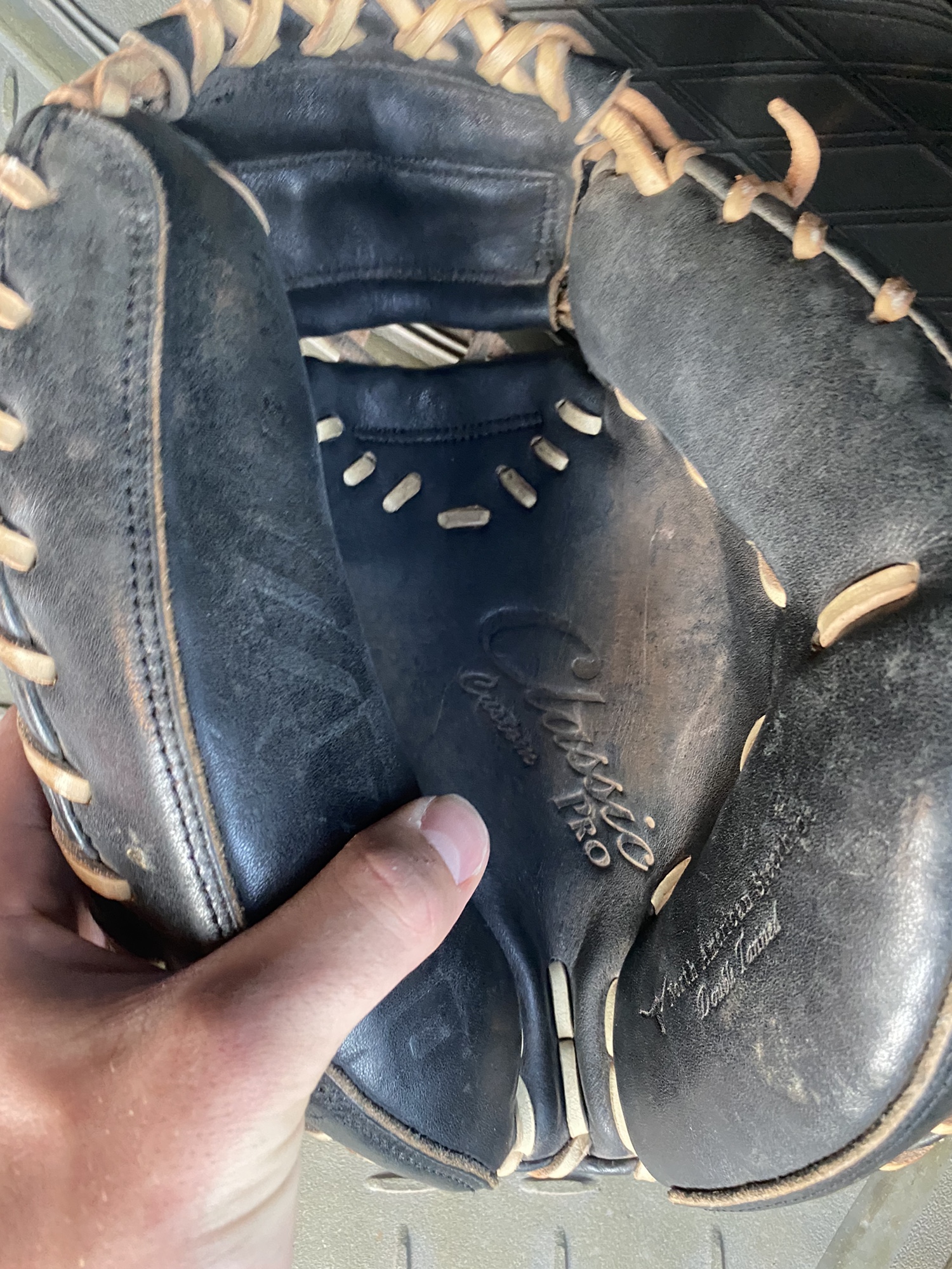 Mizuno Classic Custom Pro Catchers Glove SidelineSwap