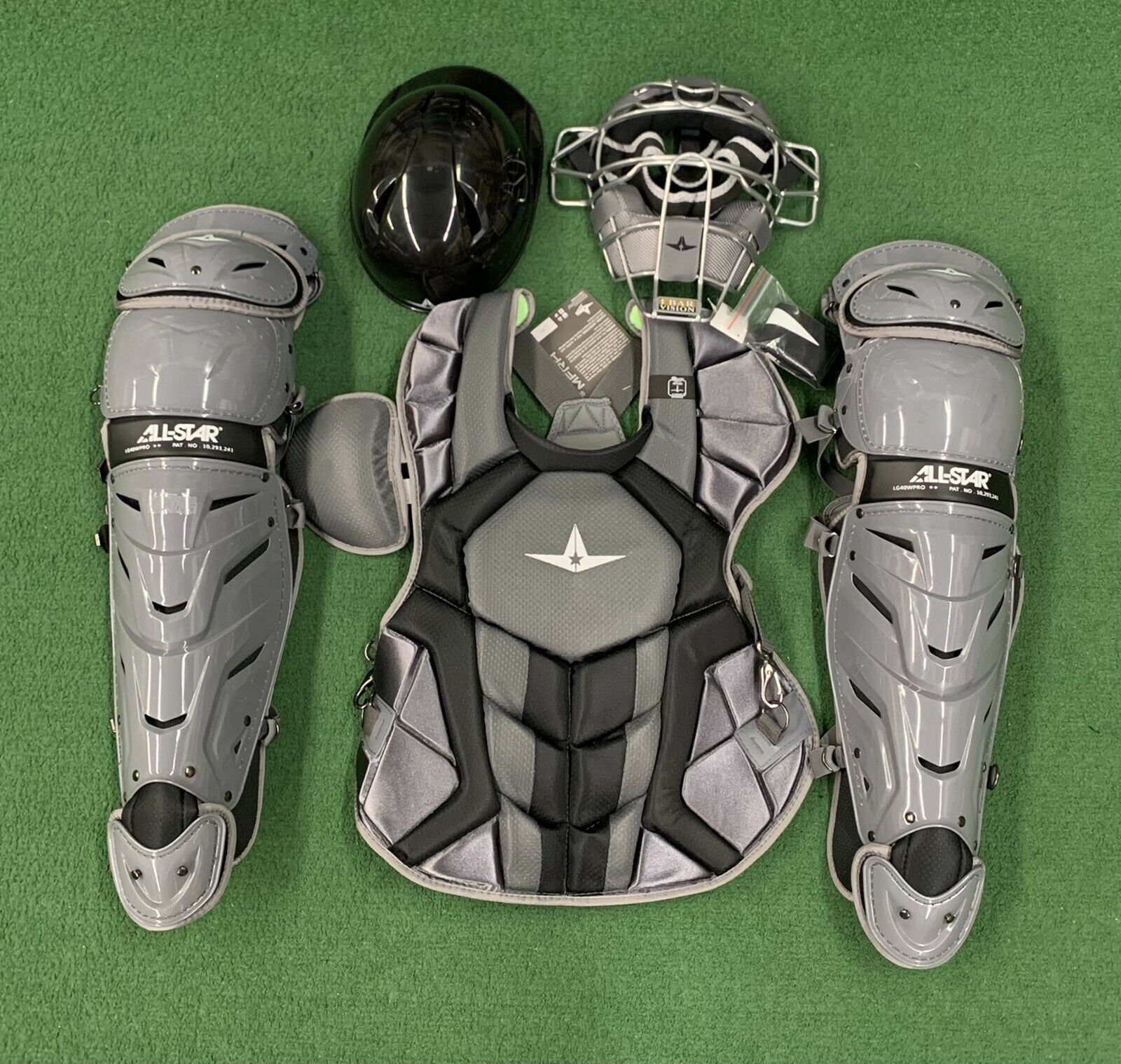 All Star System 7 Axis Adult 16+ Catchers Gear Set w/ Traditional Mask