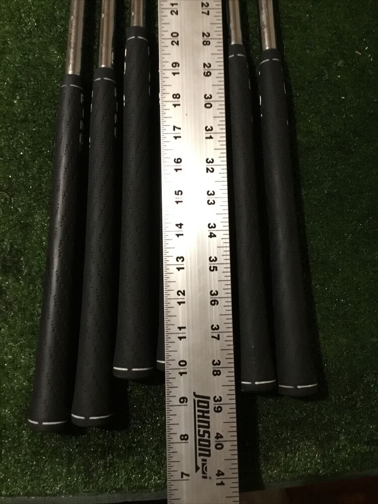 Wilson 1200 GE Gear Effect Radius Sole Irons Set (3PW, No 9 Iron