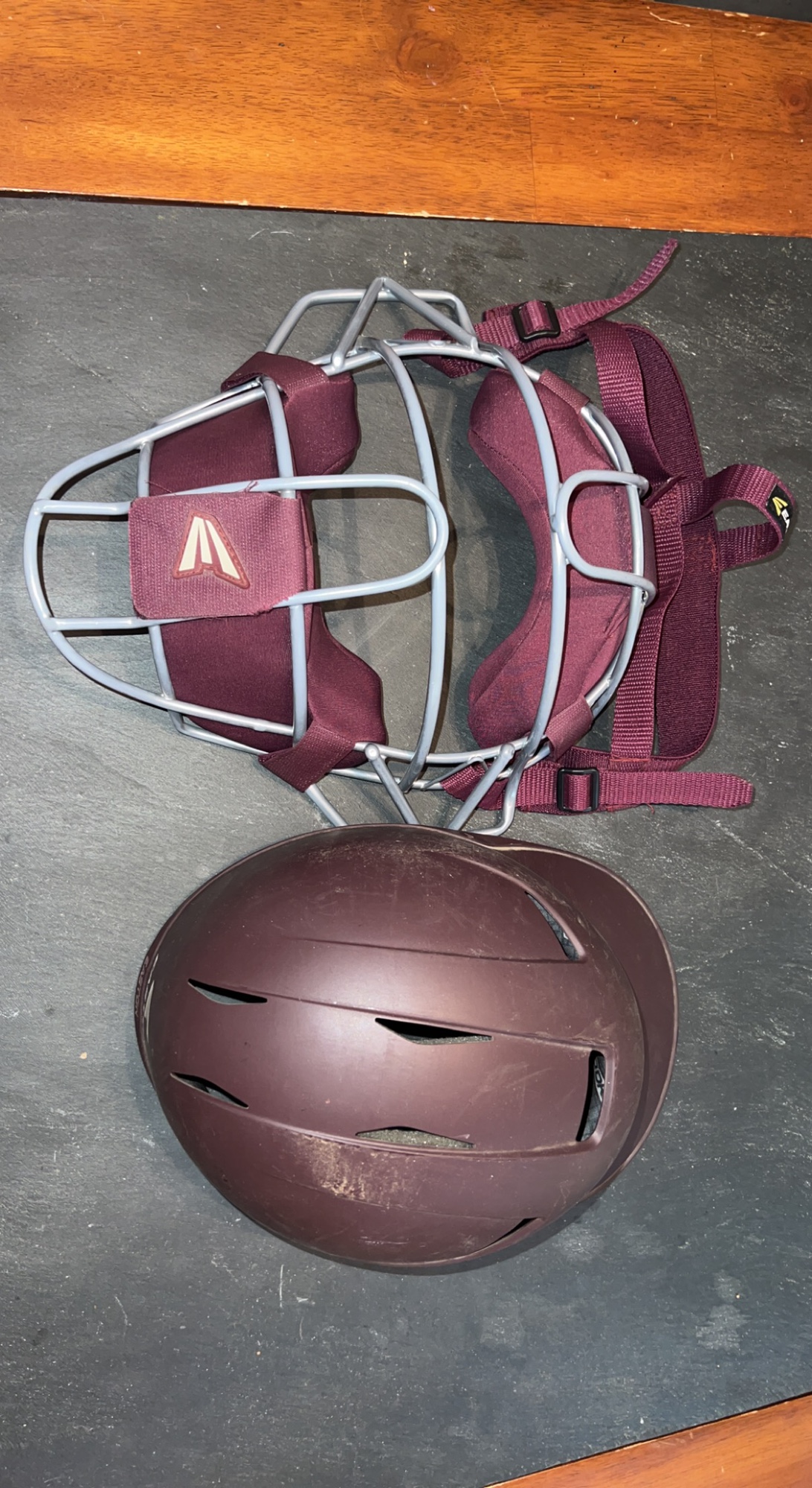 Easton Catcher's Mask SidelineSwap