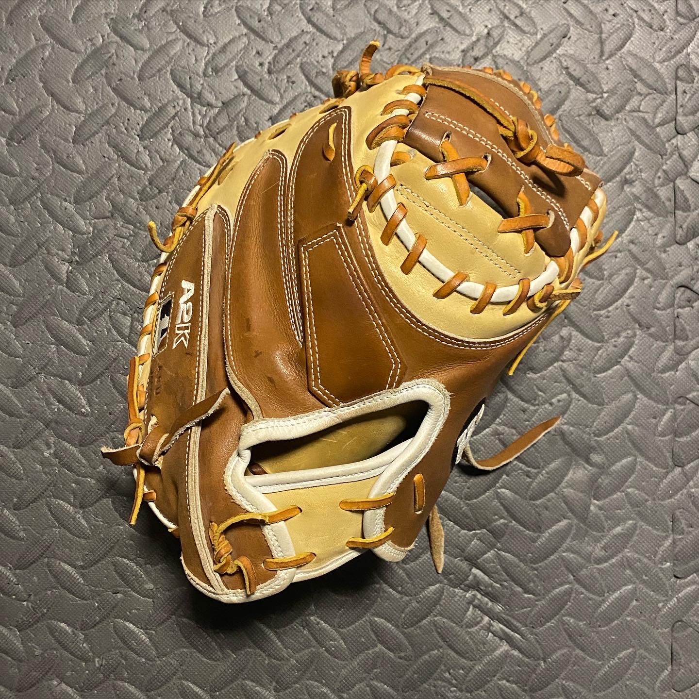 Wilson a2k catchers mitt SidelineSwap