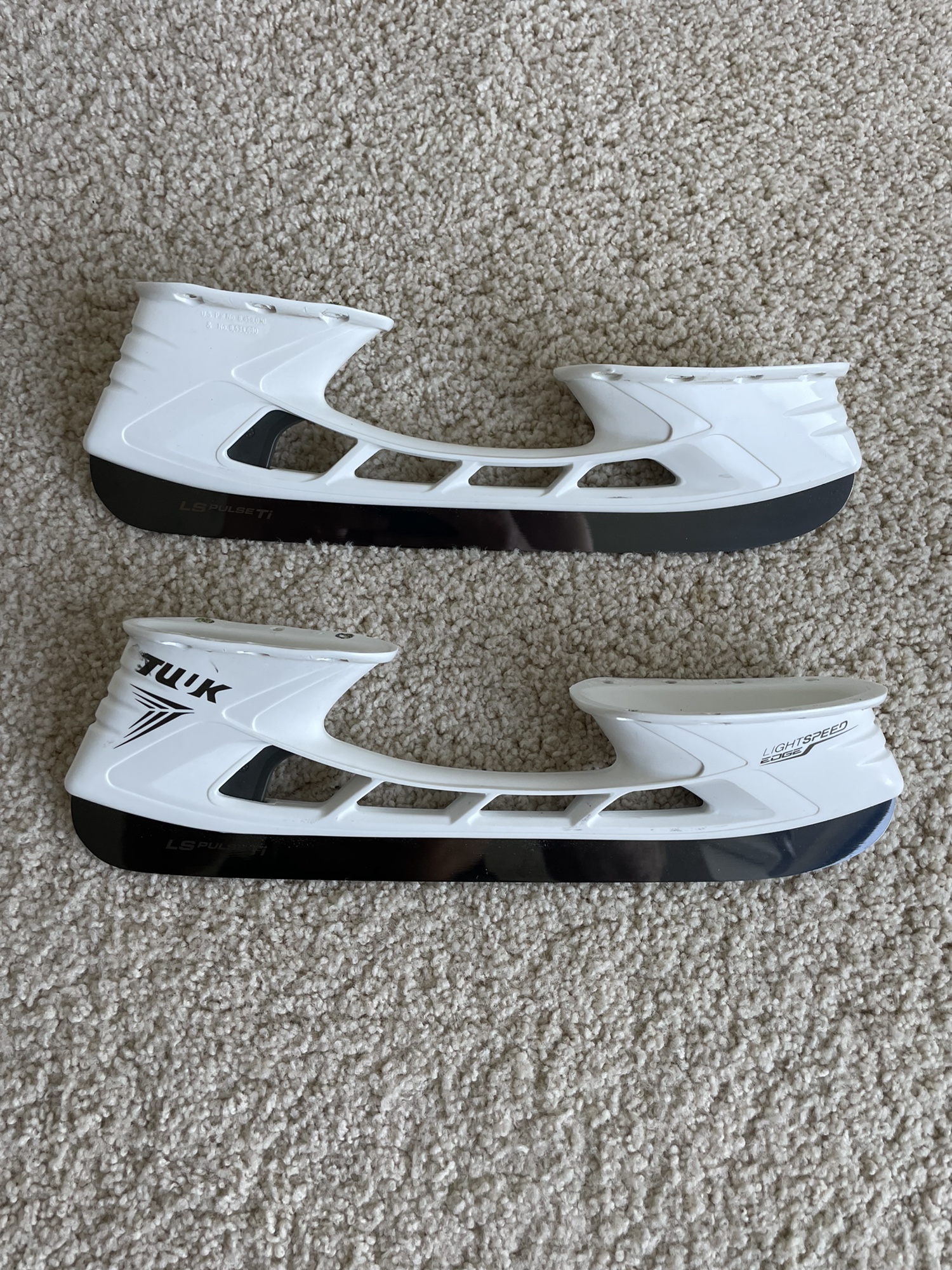 Like New #8 TUUK LightSpeed Edge Runners With Bauer LS PULSE Ti Steel ...