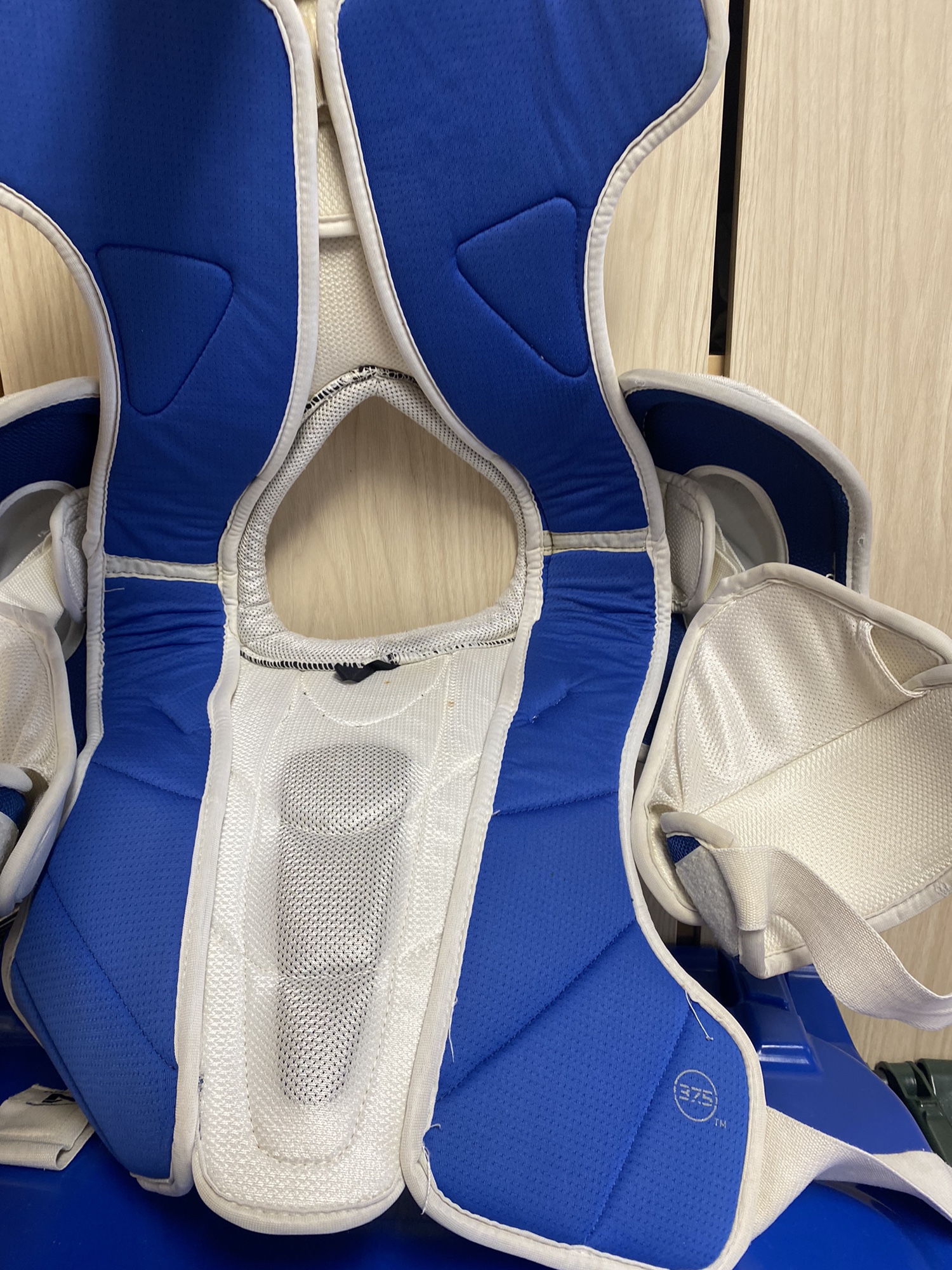 Bauer Nexus 8000 Shoulder Pads SidelineSwap