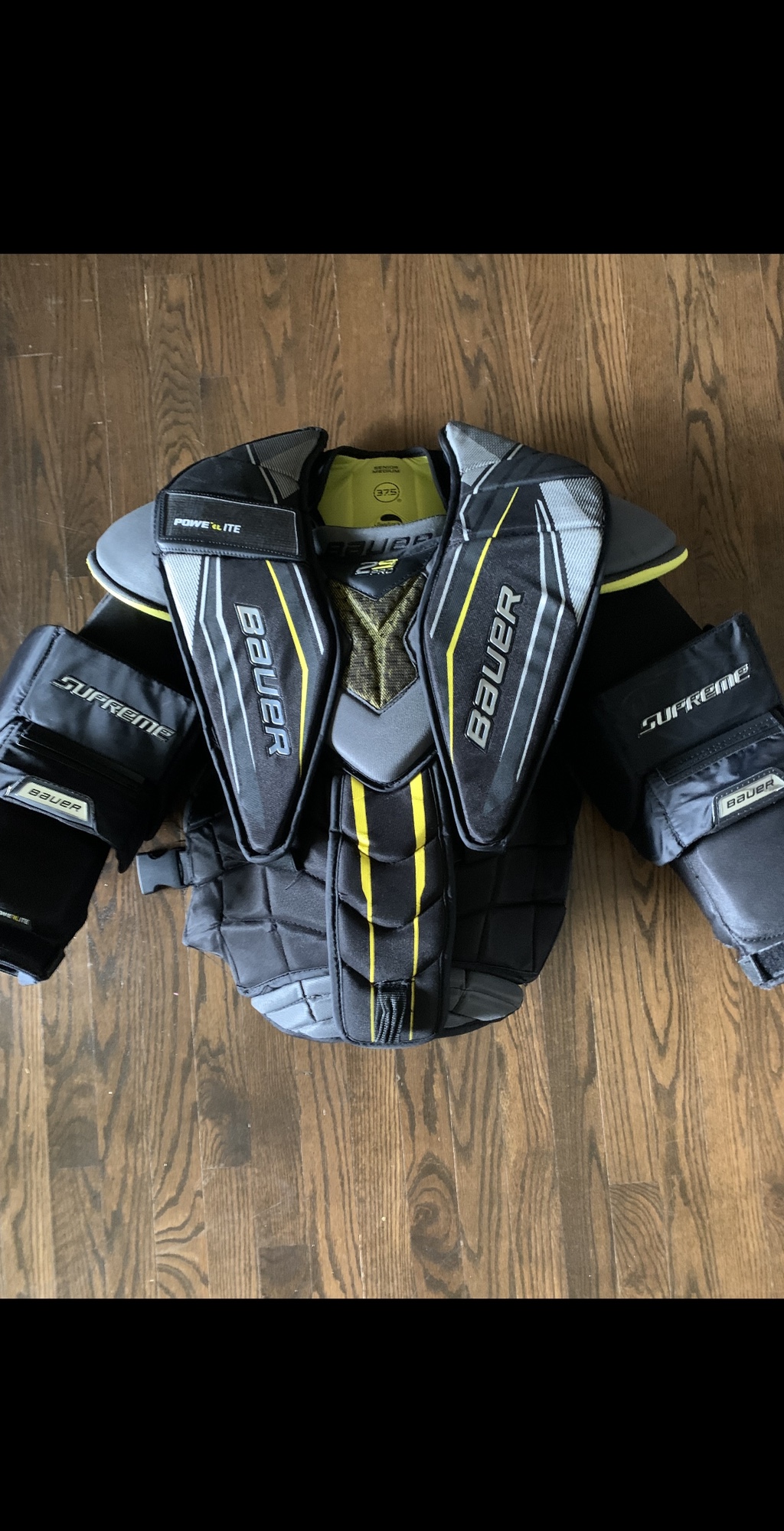 Used Medium Bauer Supreme 2S Pro Goalie Chest Protector SidelineSwap