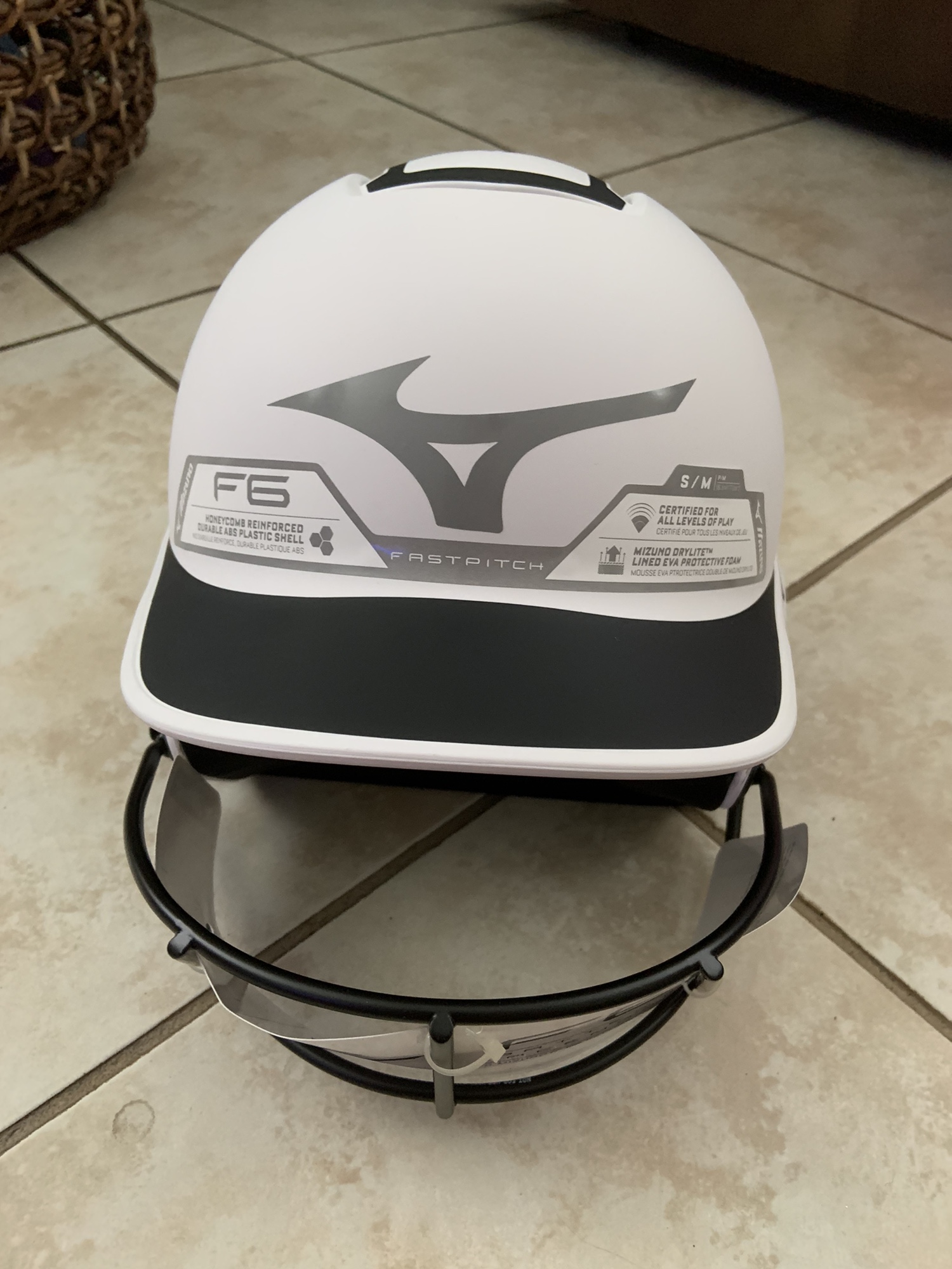 Mizuno F6 Batting Helmet FP New S/M white/black SidelineSwap