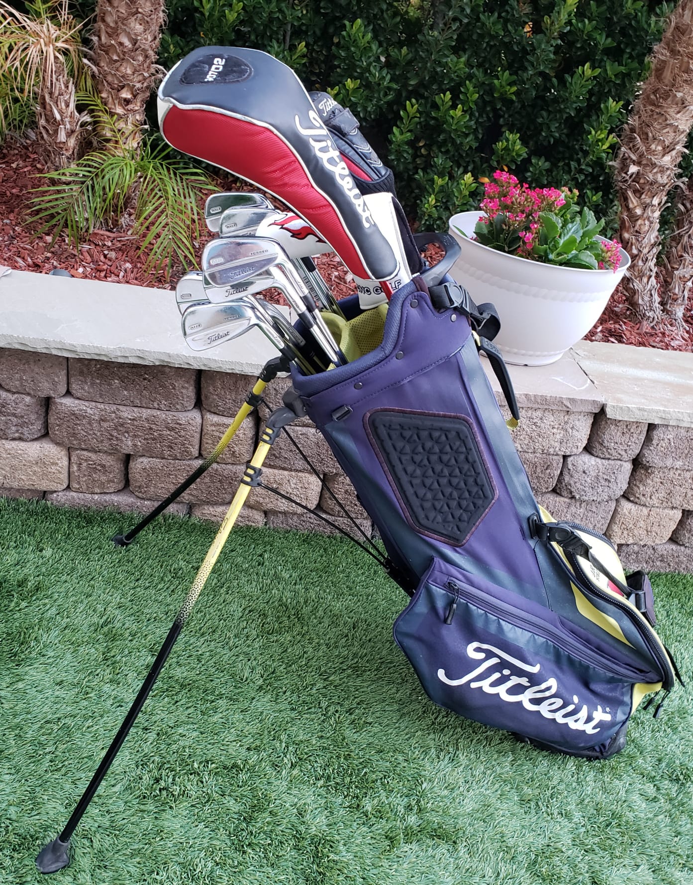 Titleist Complete Golf Set, Stiff, MB 710 Irons, Woods, Putter, Stand