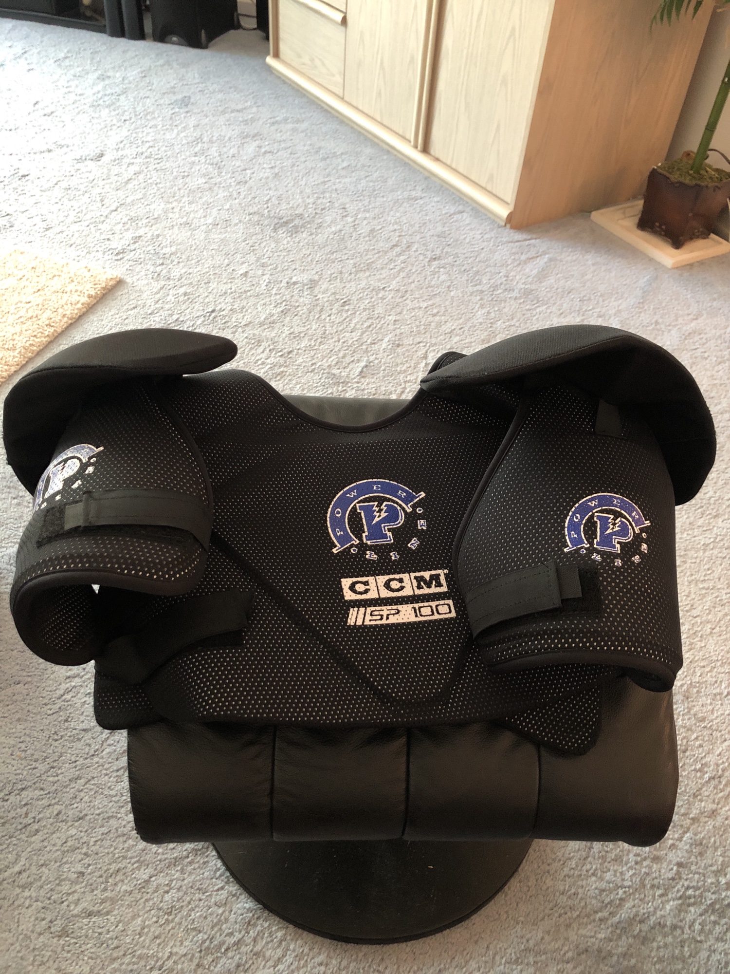 CCM SP 100 XL Extra Large Shoulder Pads SidelineSwap