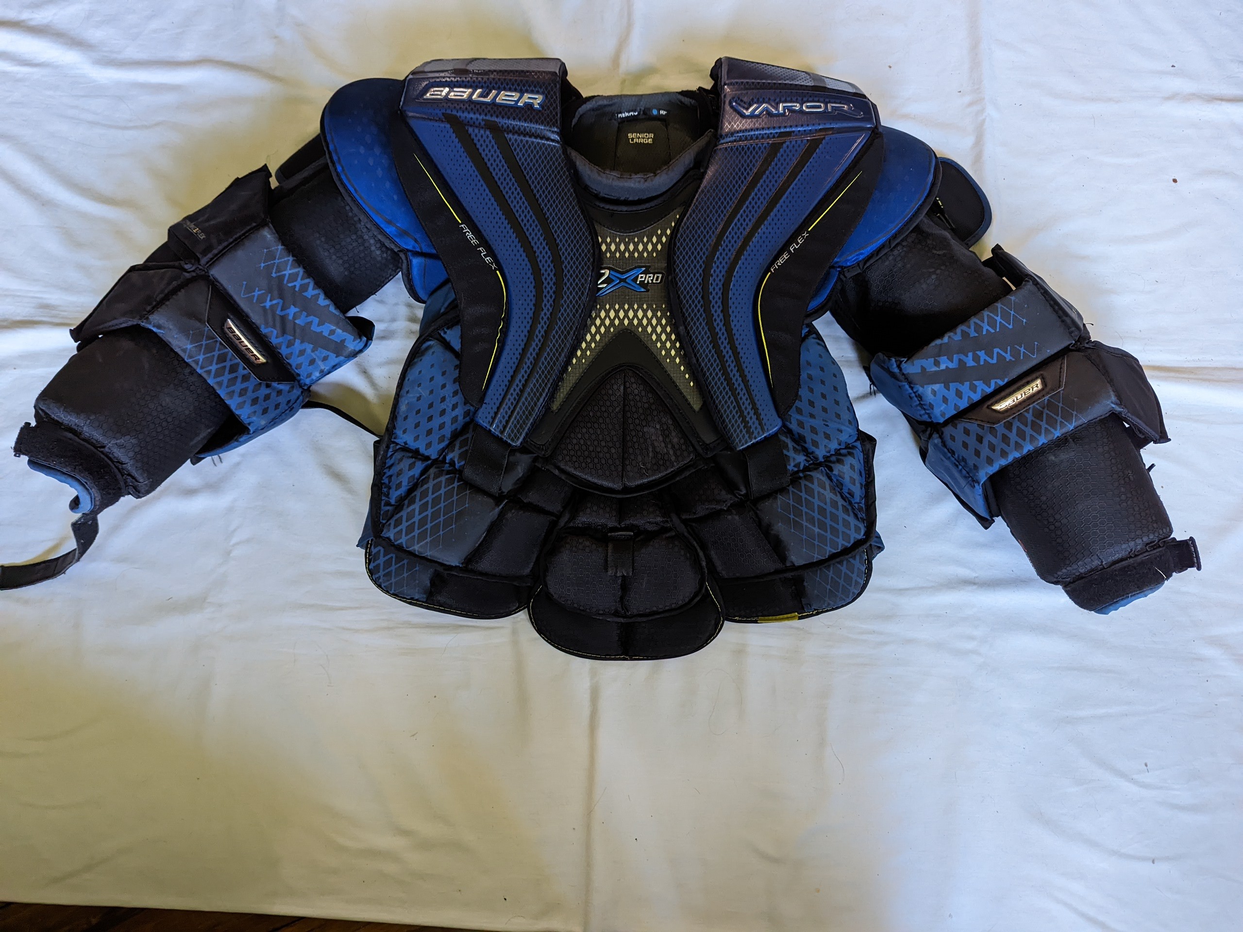 Used Bauer vapor 2X pro hockey goalie chest protector senior large