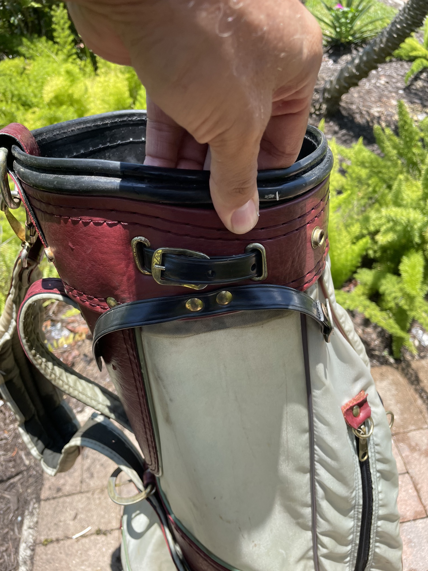 Golf carry bag by Dura golf With 3 club dividers SidelineSwap