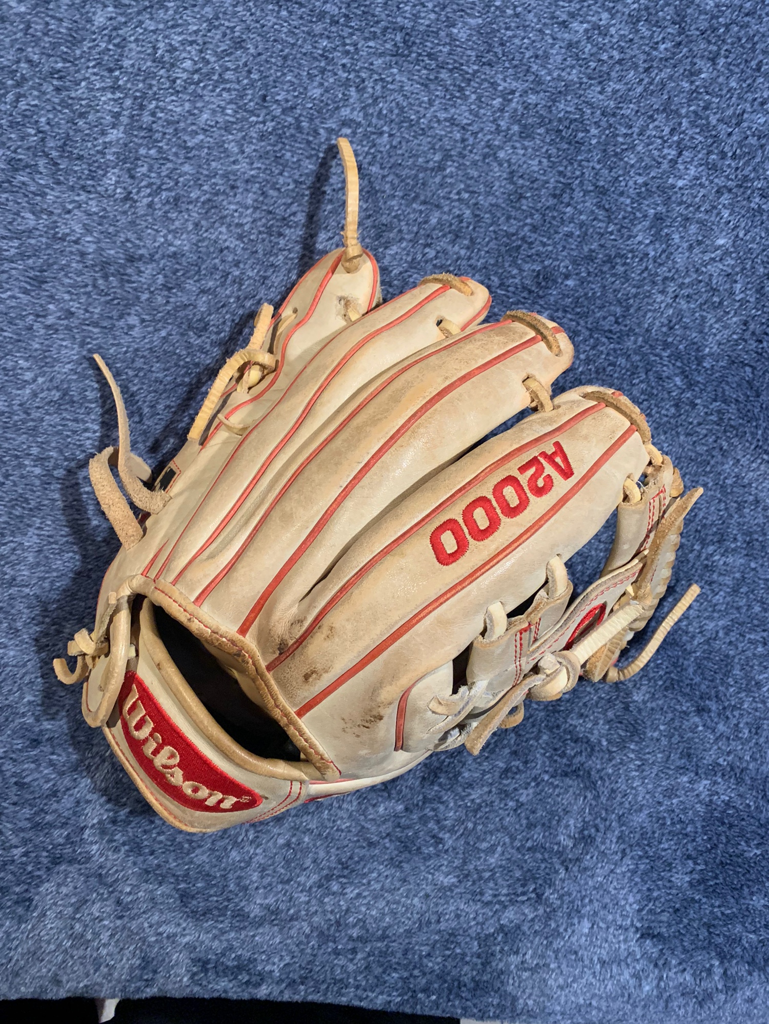 A2000 Infield Glove SidelineSwap