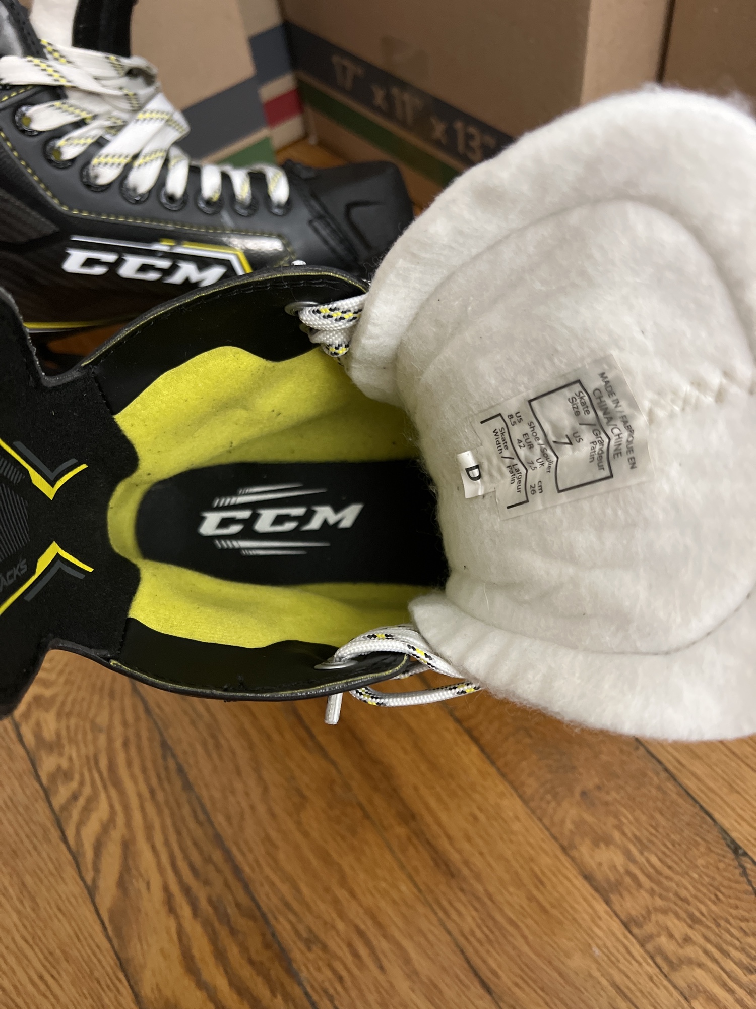 Used CCM Size 7 Super Tacks 9370R Hockey Skates SidelineSwap