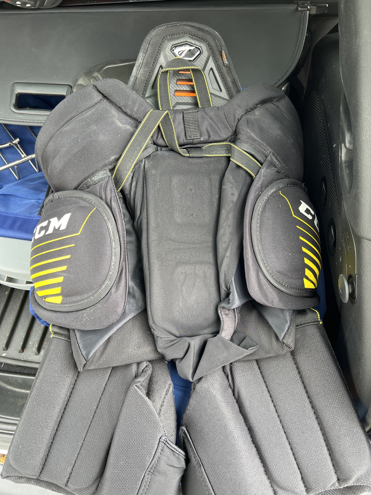 Used Small CCM Super Tacks Girdle With Shell SidelineSwap