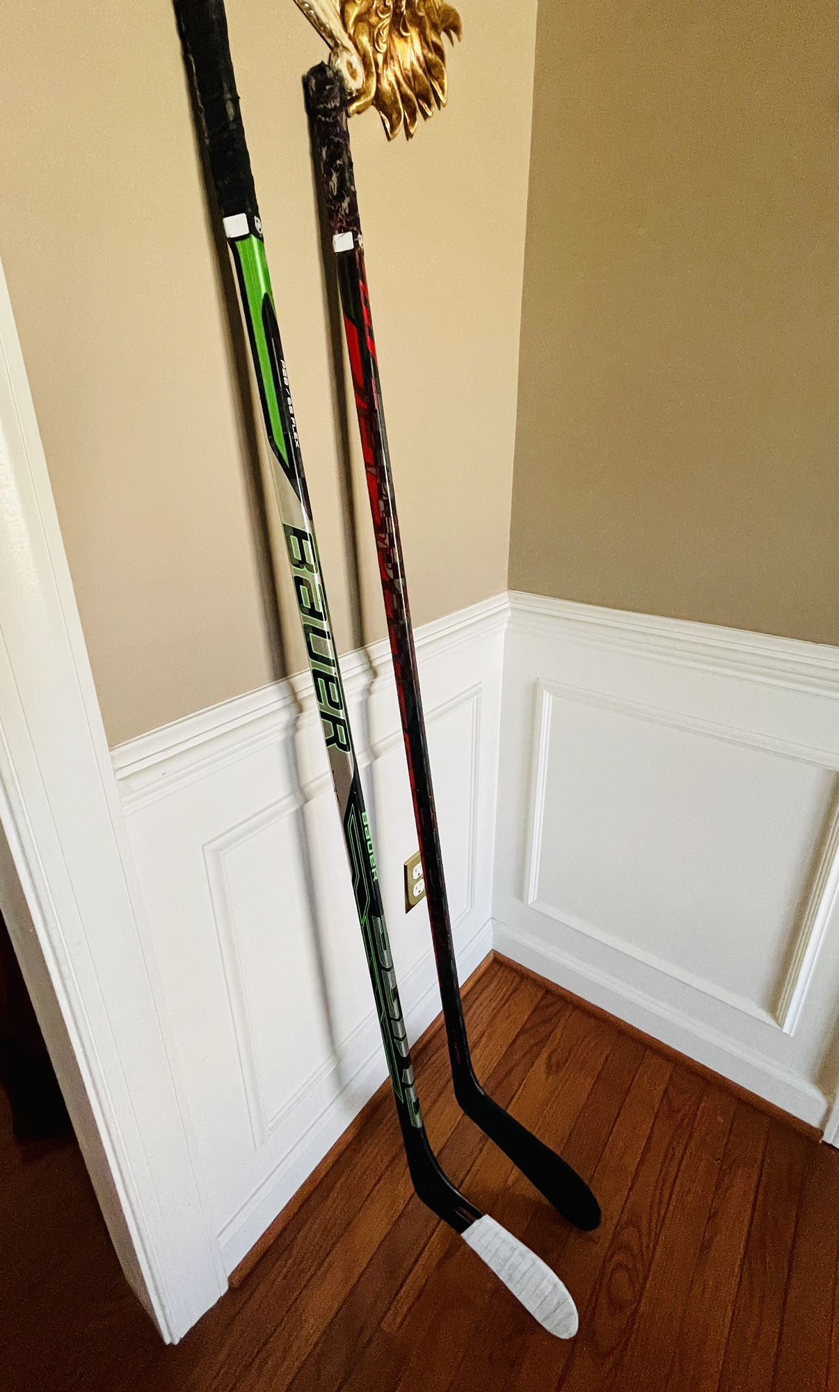 Used Left Hand INT 65 Flex P28 Bauer Sling Hockey Stick SidelineSwap