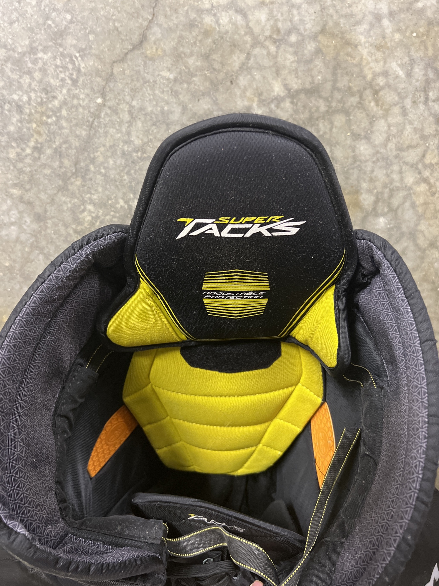 Senior Large CCM Pro Stock Super Tacks Hockey Pants SidelineSwap