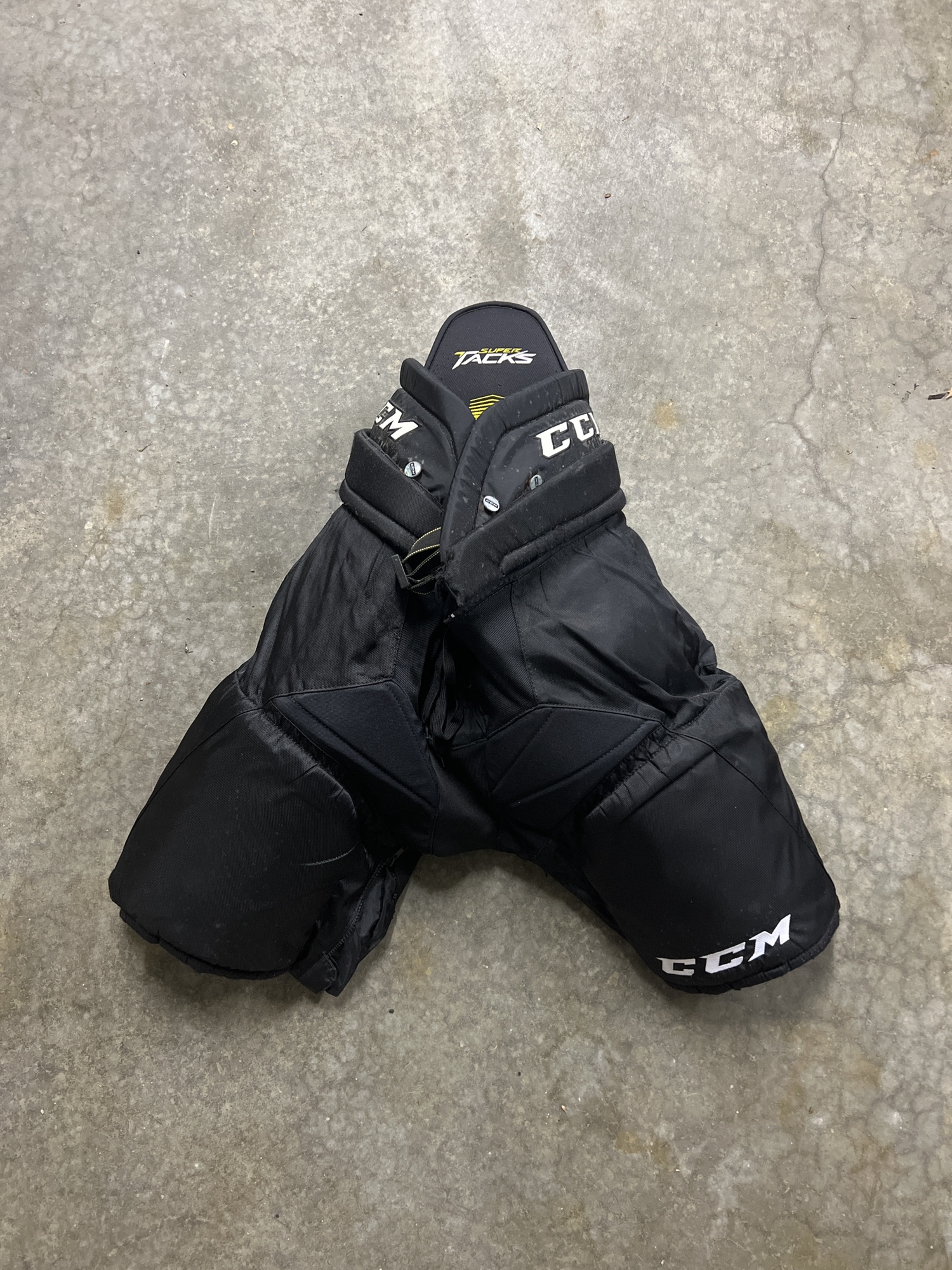 Senior Large CCM Pro Stock Super Tacks Hockey Pants SidelineSwap