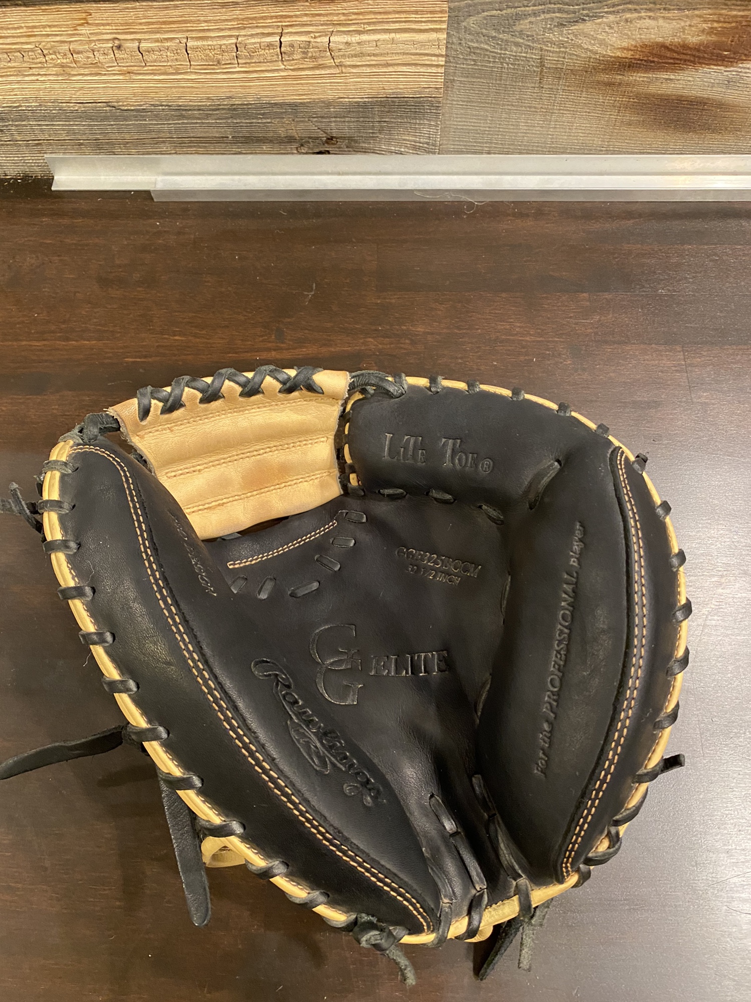 Rawlings GG elite Catcher's Glove 32.5” SidelineSwap