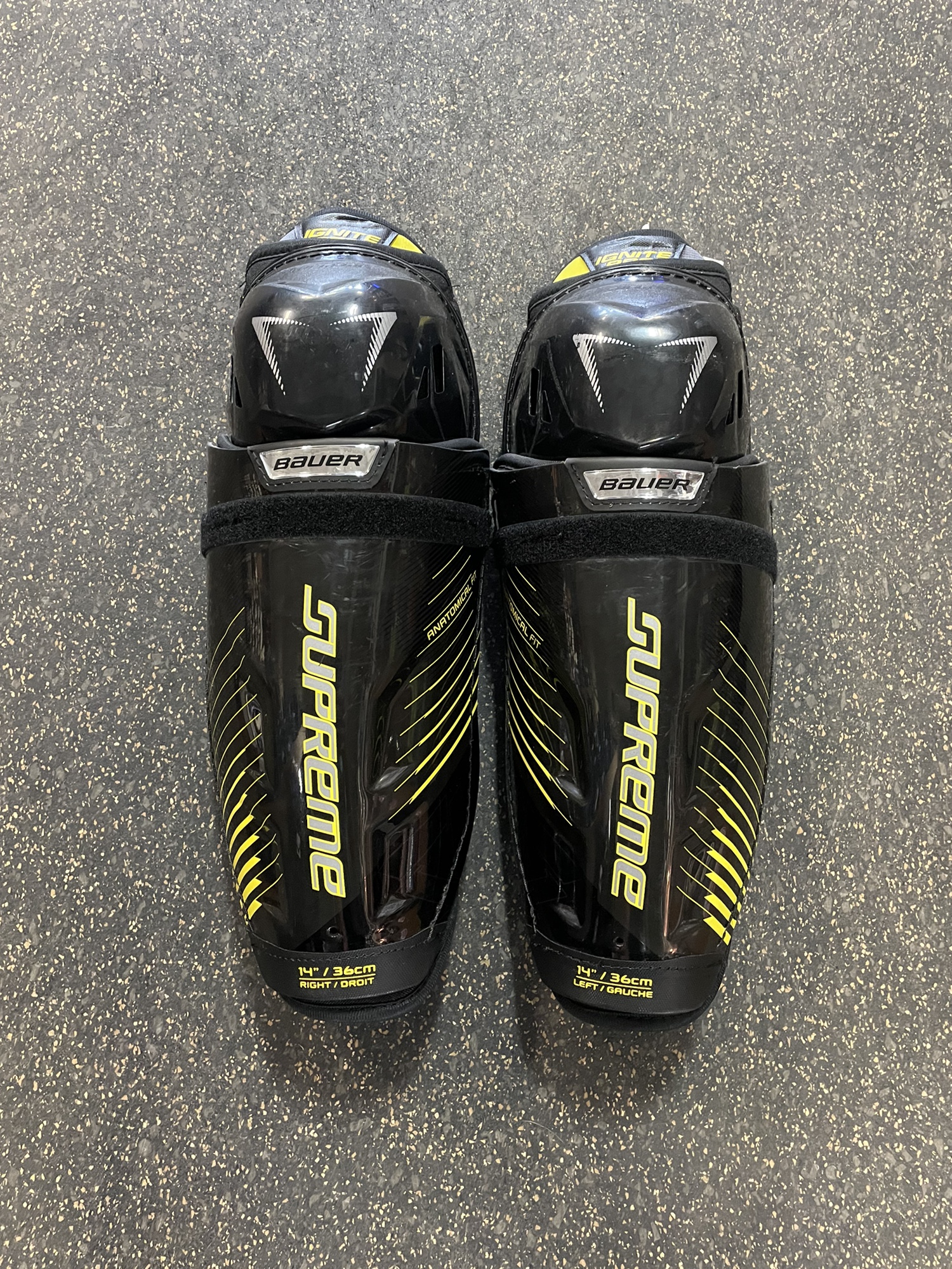 New Bauer Supreme Ignite Pro+ Shin Pads Senior 14” SidelineSwap