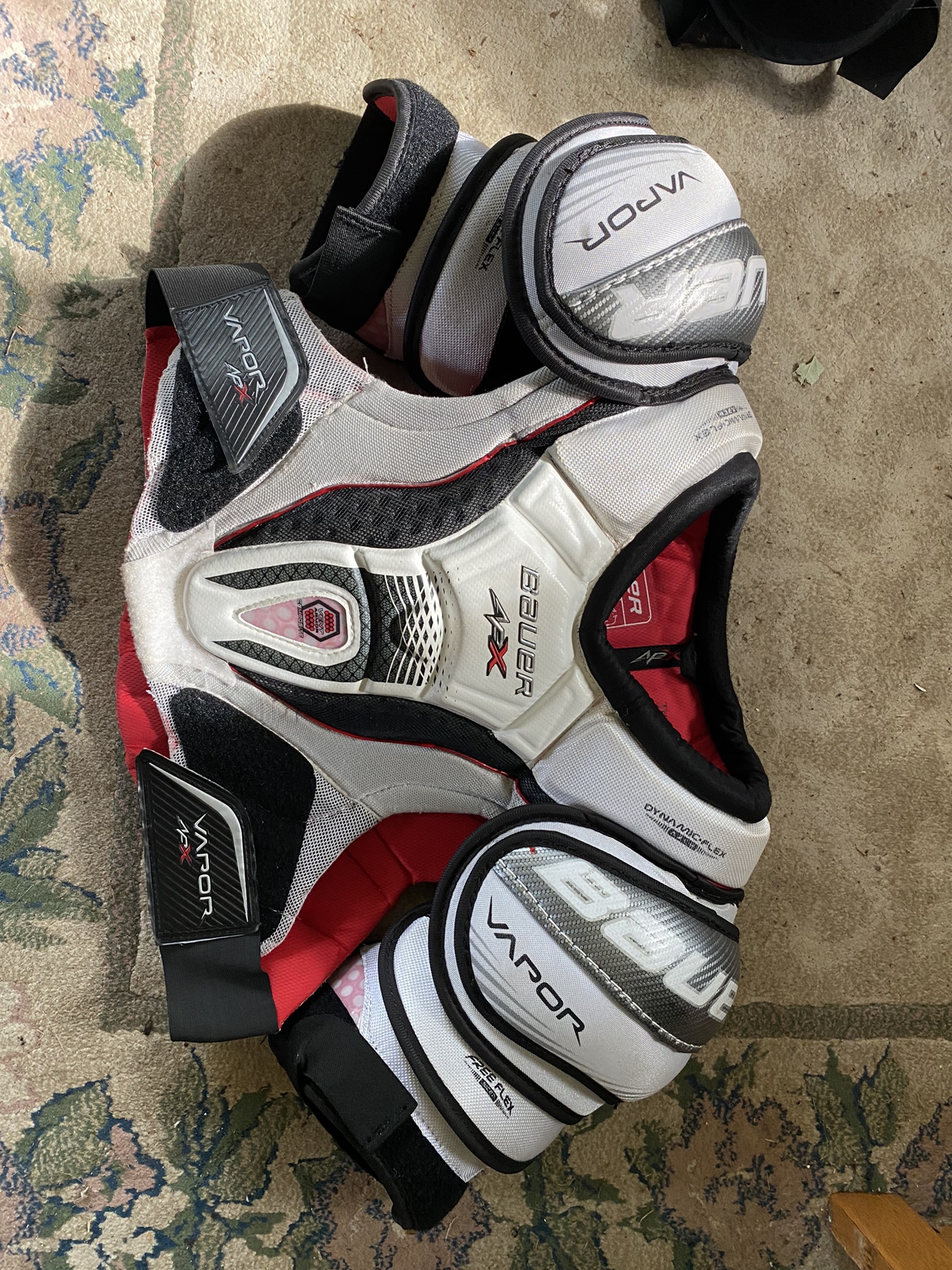 Senior Medium Bauer Vapor APX Shoulder Pads SidelineSwap