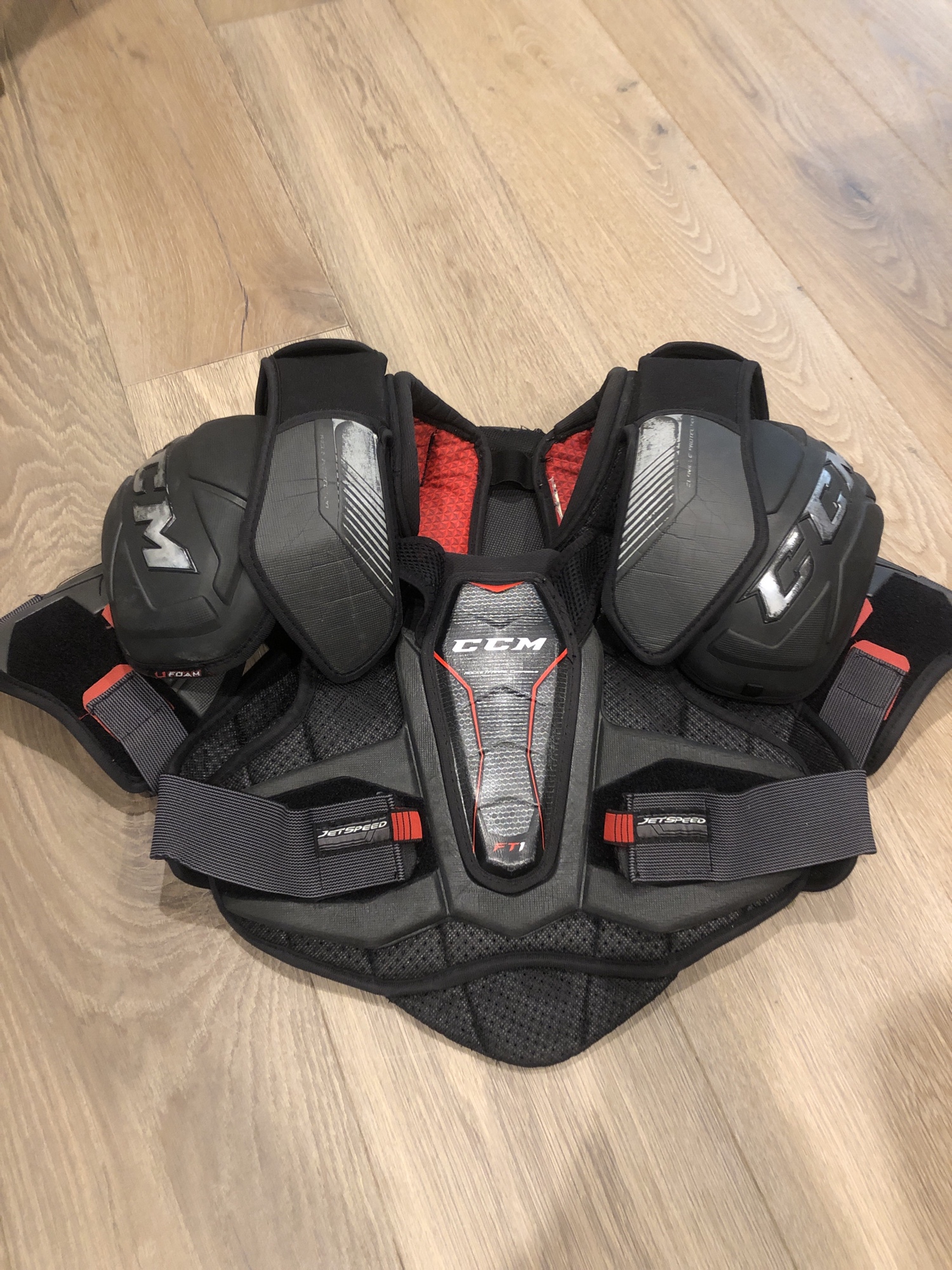 Senior Large CCM JetSpeed FT1 Shoulder Pads SidelineSwap