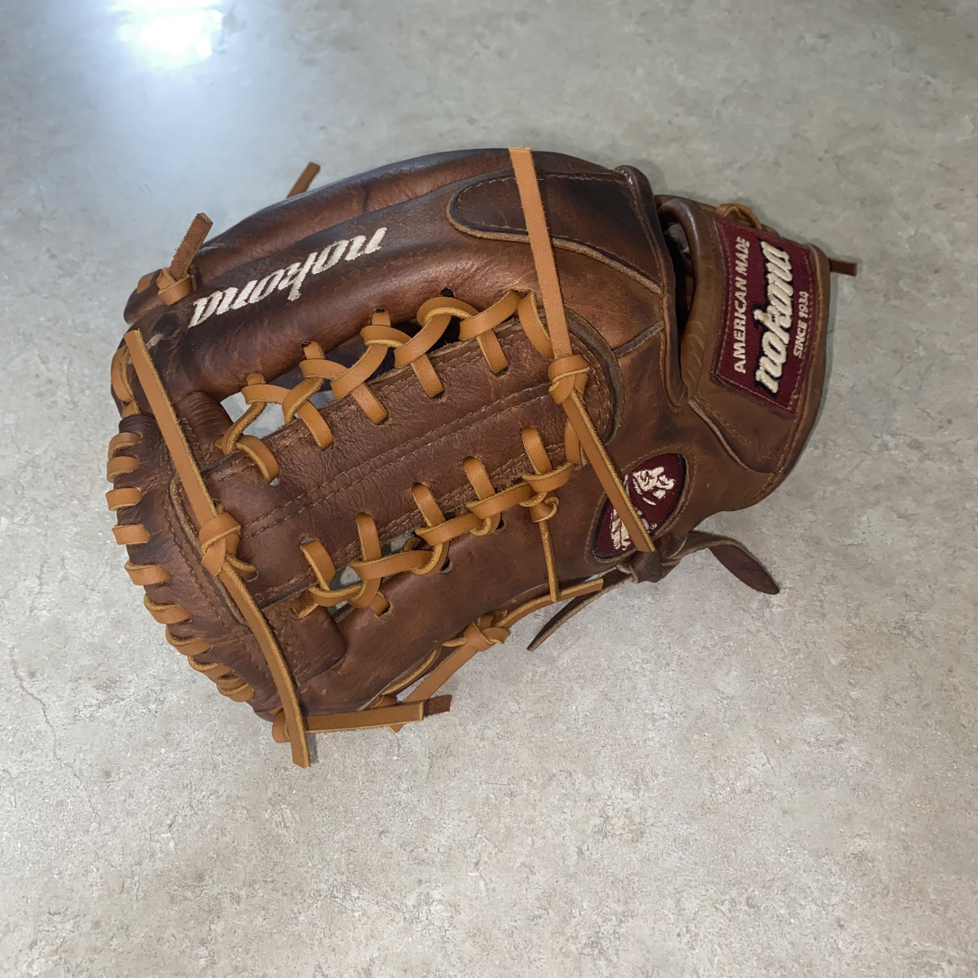 Used Left Hand Throw 11.5" WB1150 Baseball Glove SidelineSwap