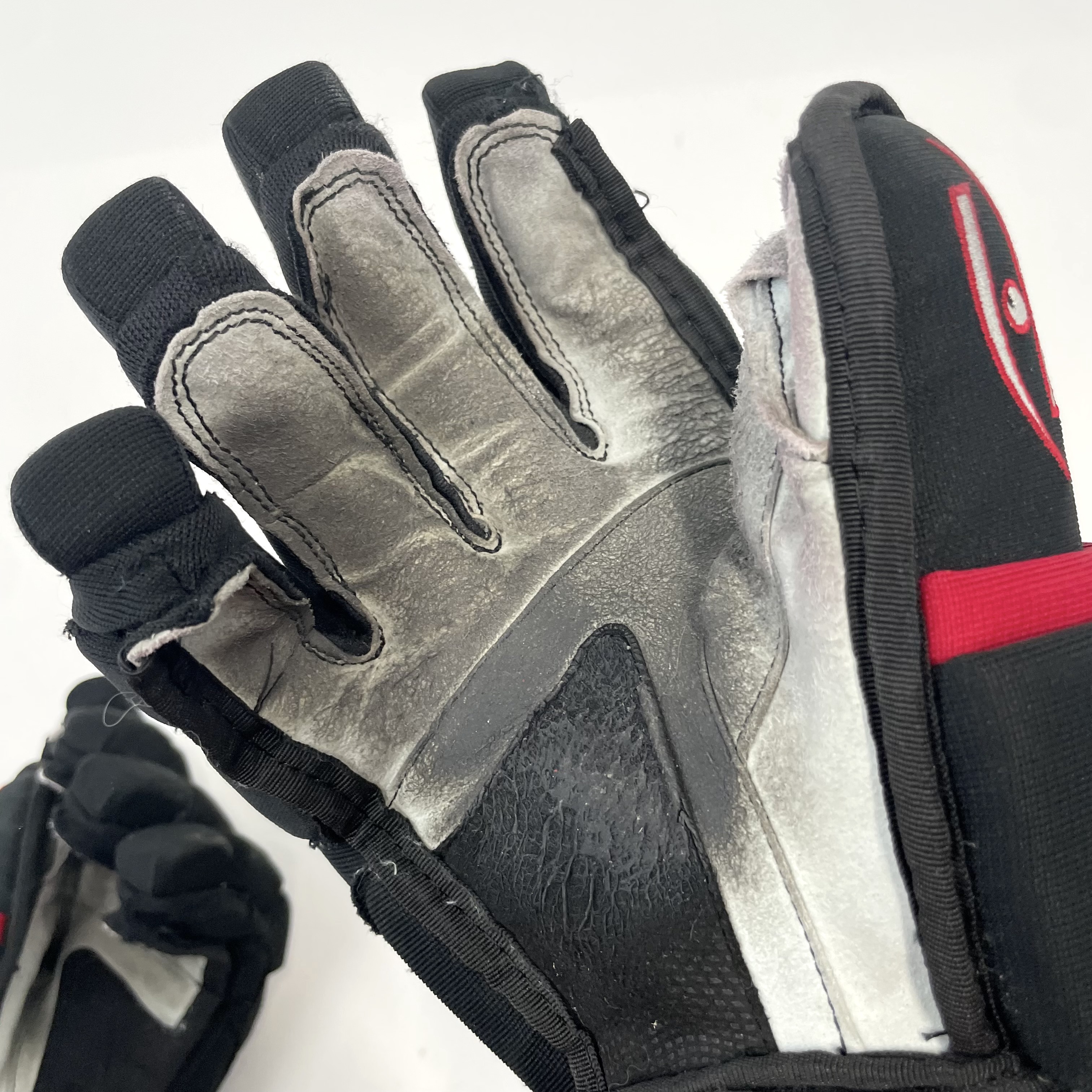 Used Black and Red Harrow 300 Pro Gloves Size 15" M172 SidelineSwap