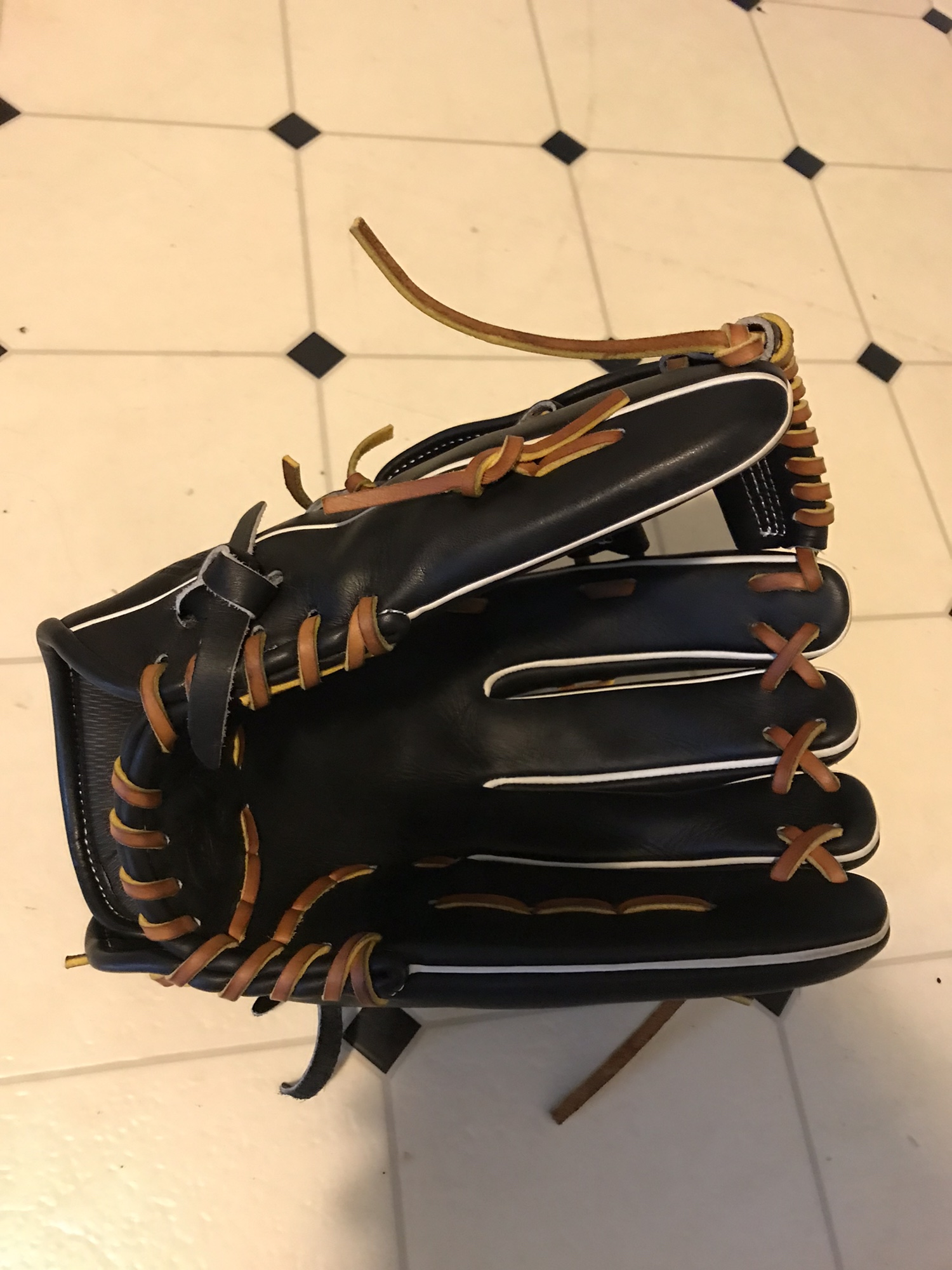 Marucci Capital Series 12.75 Outfield Baseball Glove SidelineSwap