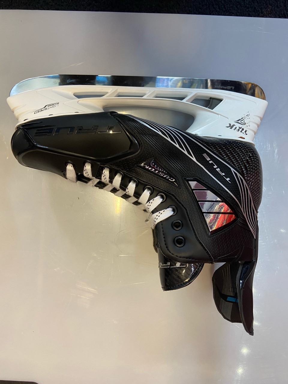 Senior New True Pro Custom Hockey Skates Pro Stock Size 13 SidelineSwap