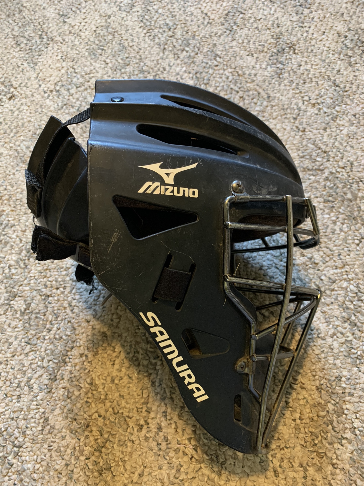 Mizuno Samurai Catcher's Mask SidelineSwap