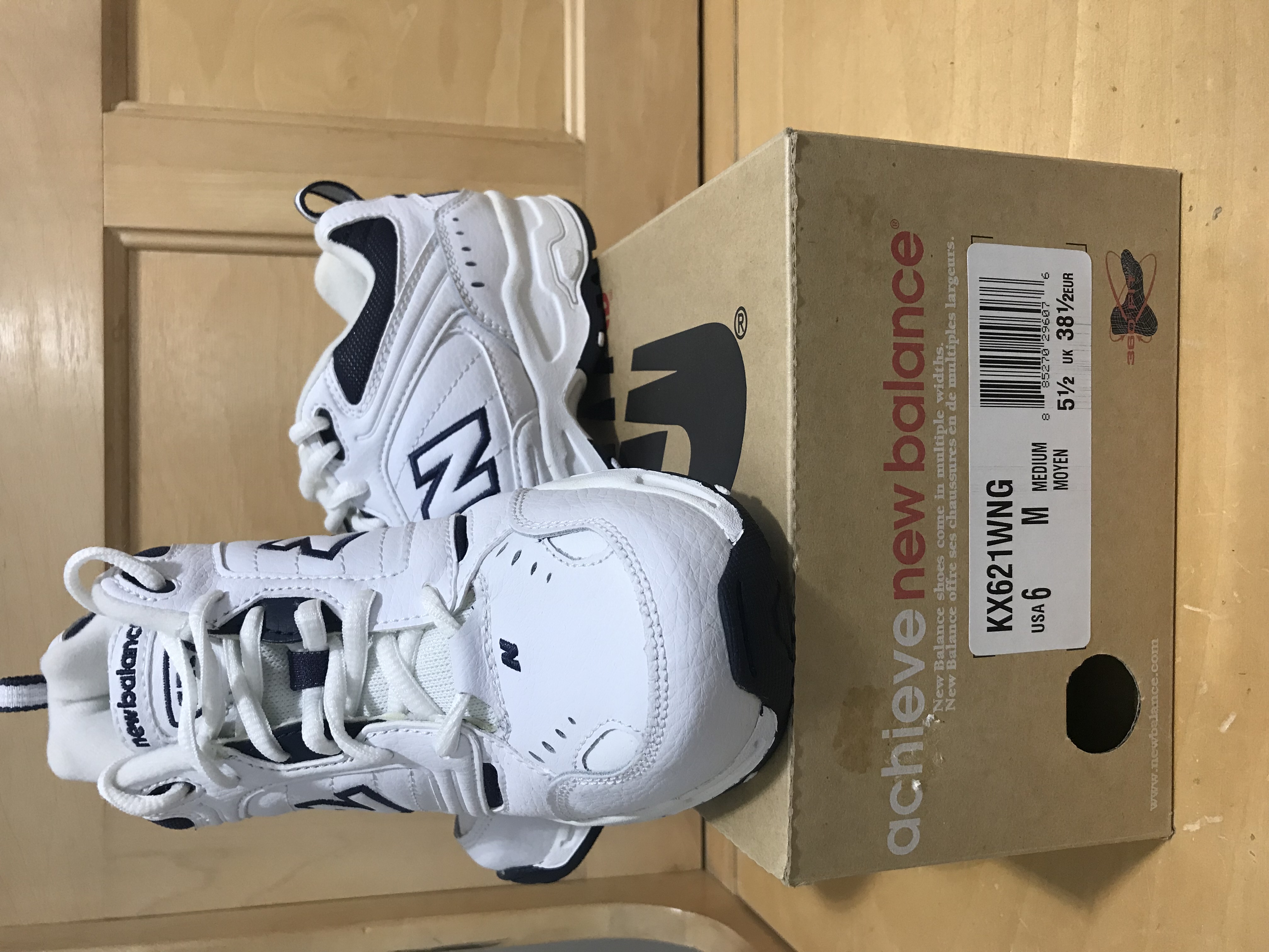 New Balance Women's Cross Trainer Shoe Size 6 Med White/Columbia New