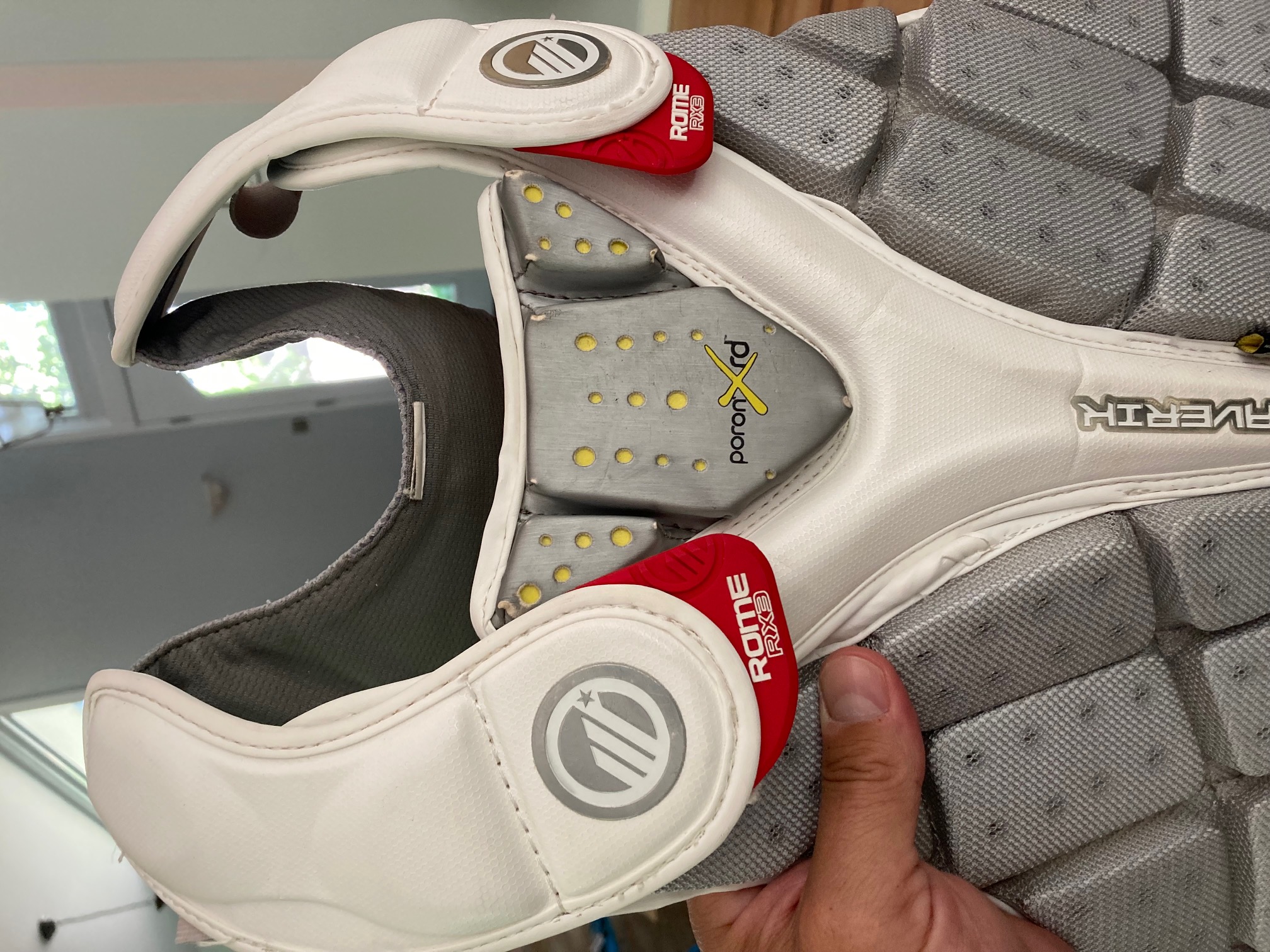 Medium Maverik Rome RX3 Chest Protector SidelineSwap