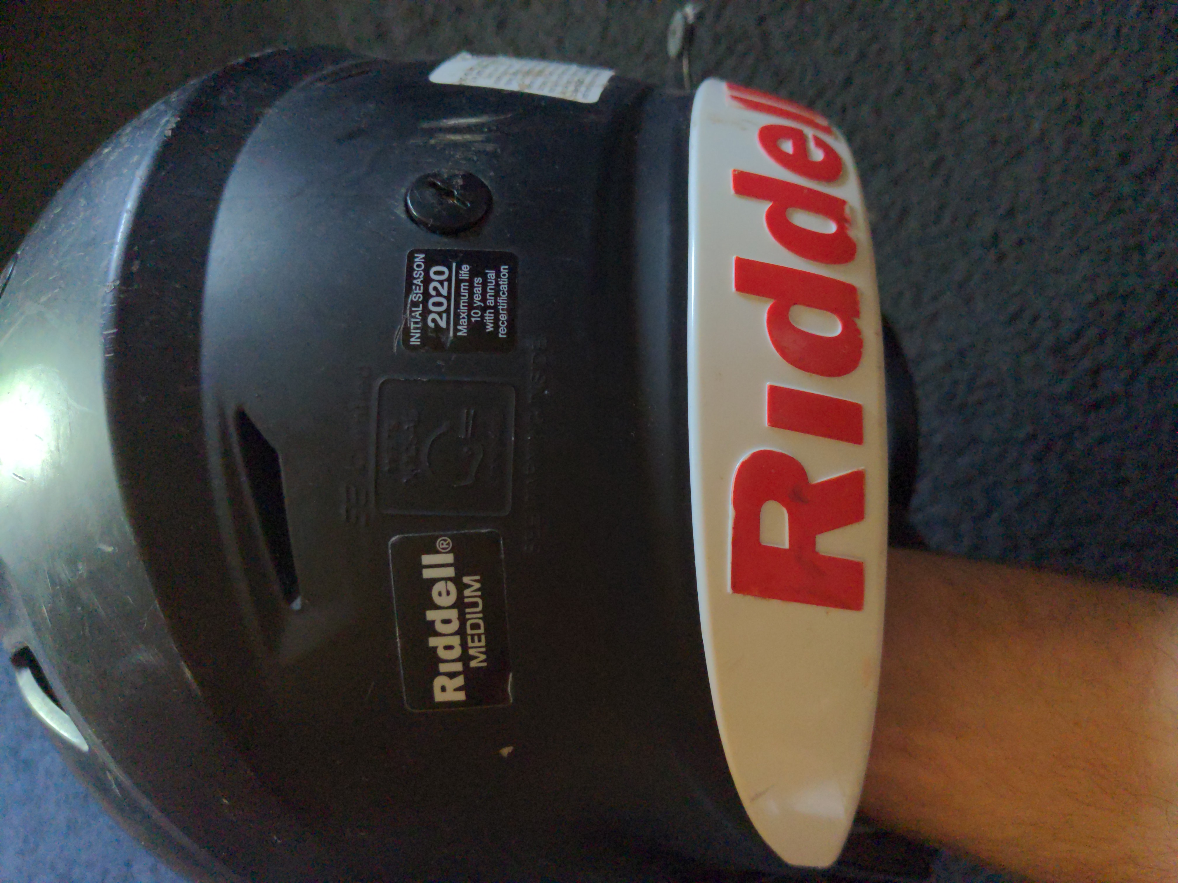 Adult Used Medium Riddell matte black SpeedFlex Helmet SidelineSwap