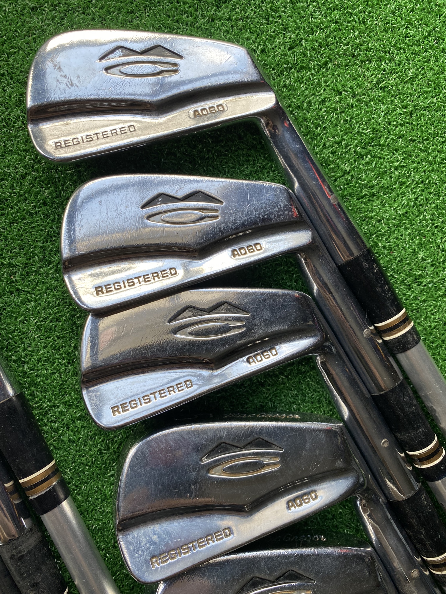 Macgregor registered MC A060 complete iron set 2PW with chipper and