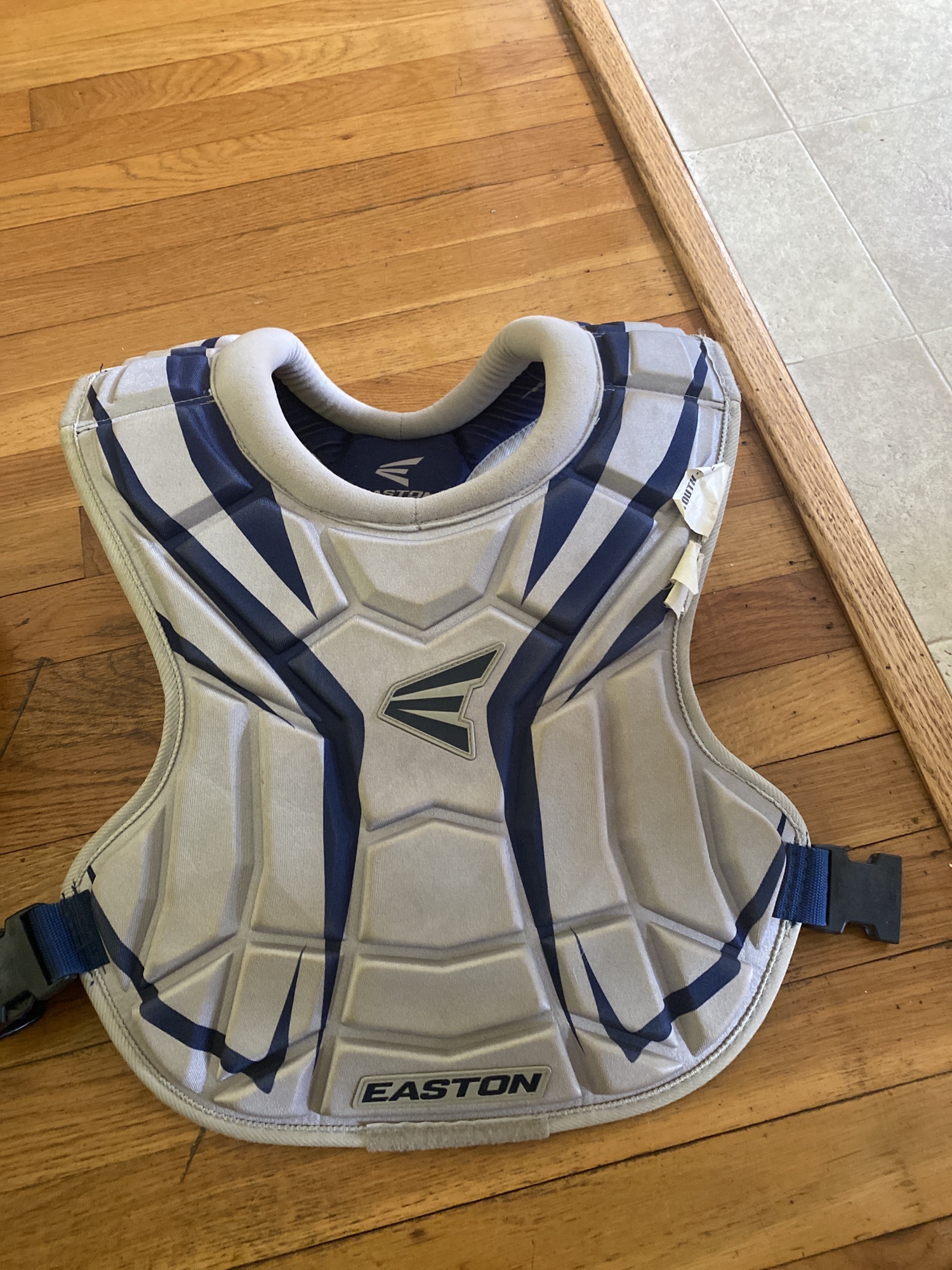 Easton Catcher's Chest Protector SidelineSwap