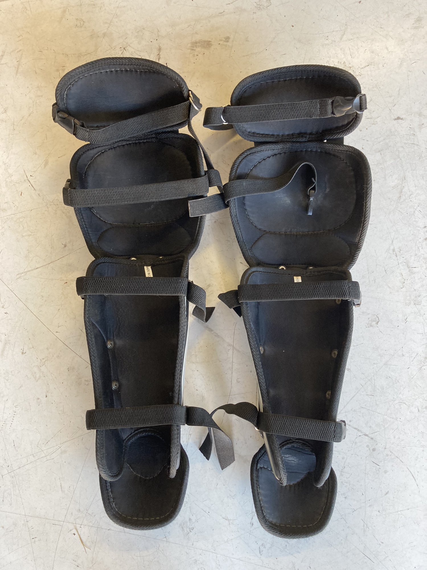 Adidas Catcher's Leg Guard SidelineSwap