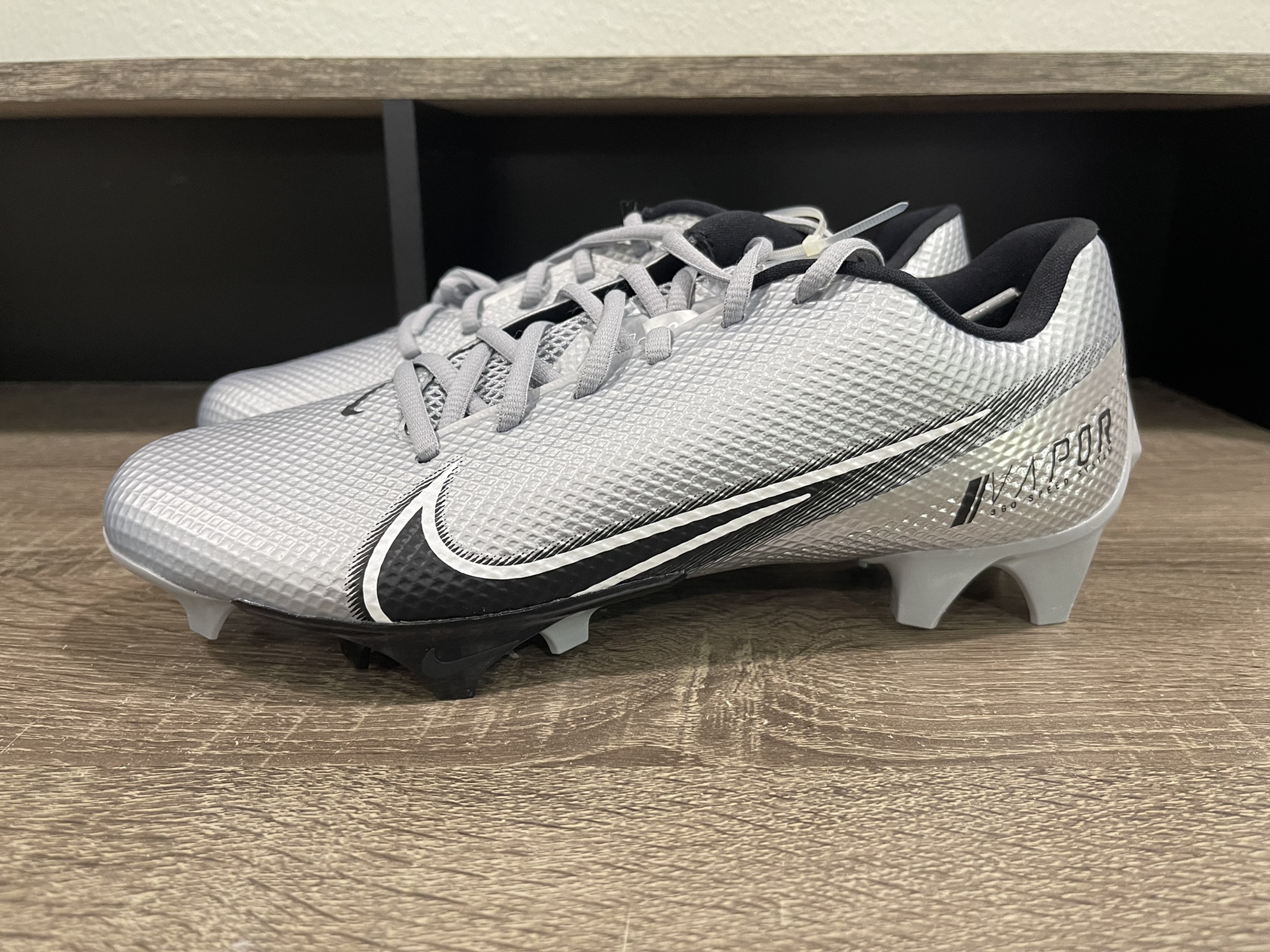 Nike Vapor Edge Speed 360 Football Cleats Silver CD0082009 Men’s Size