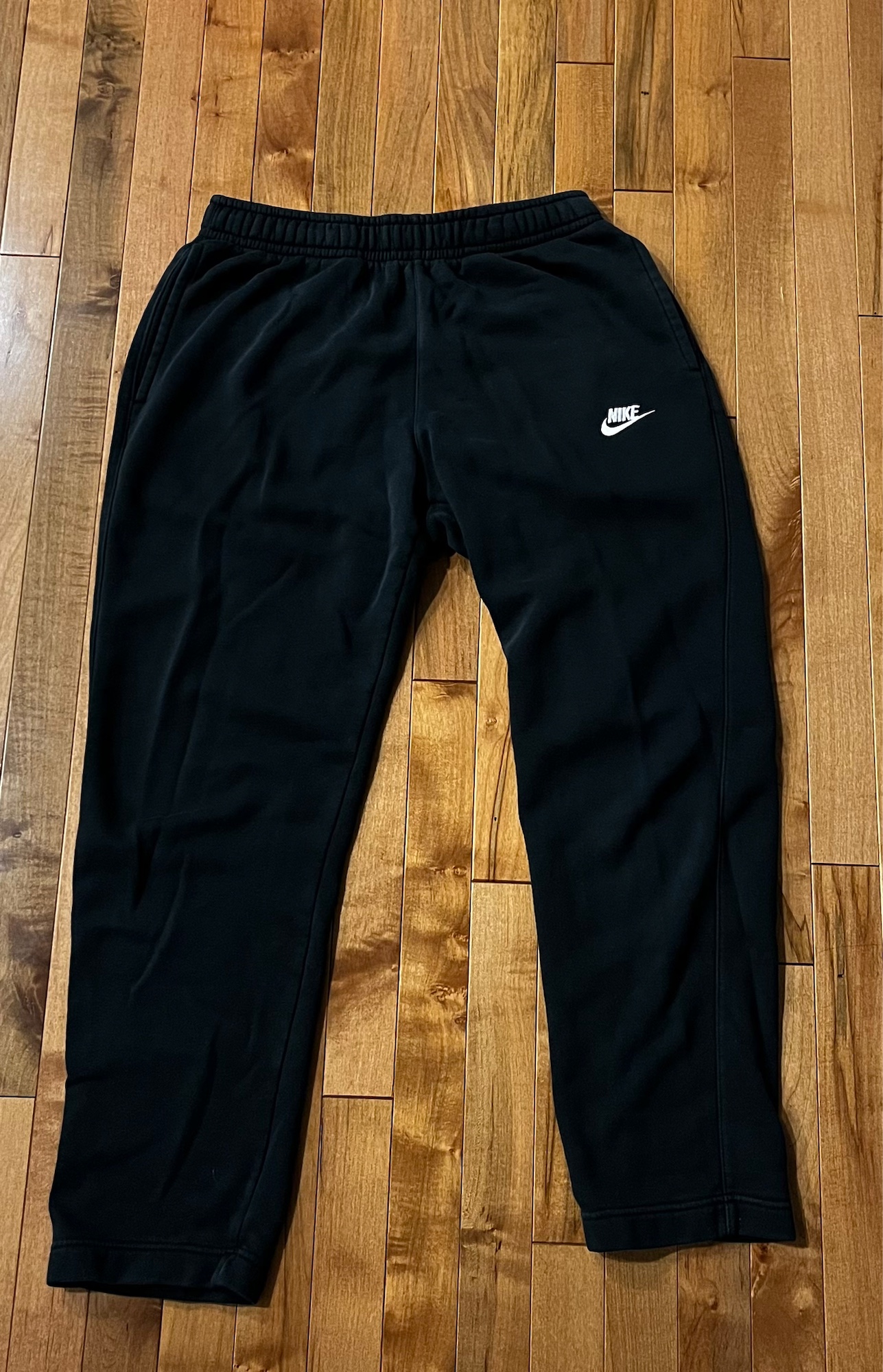 black nike sweatpants