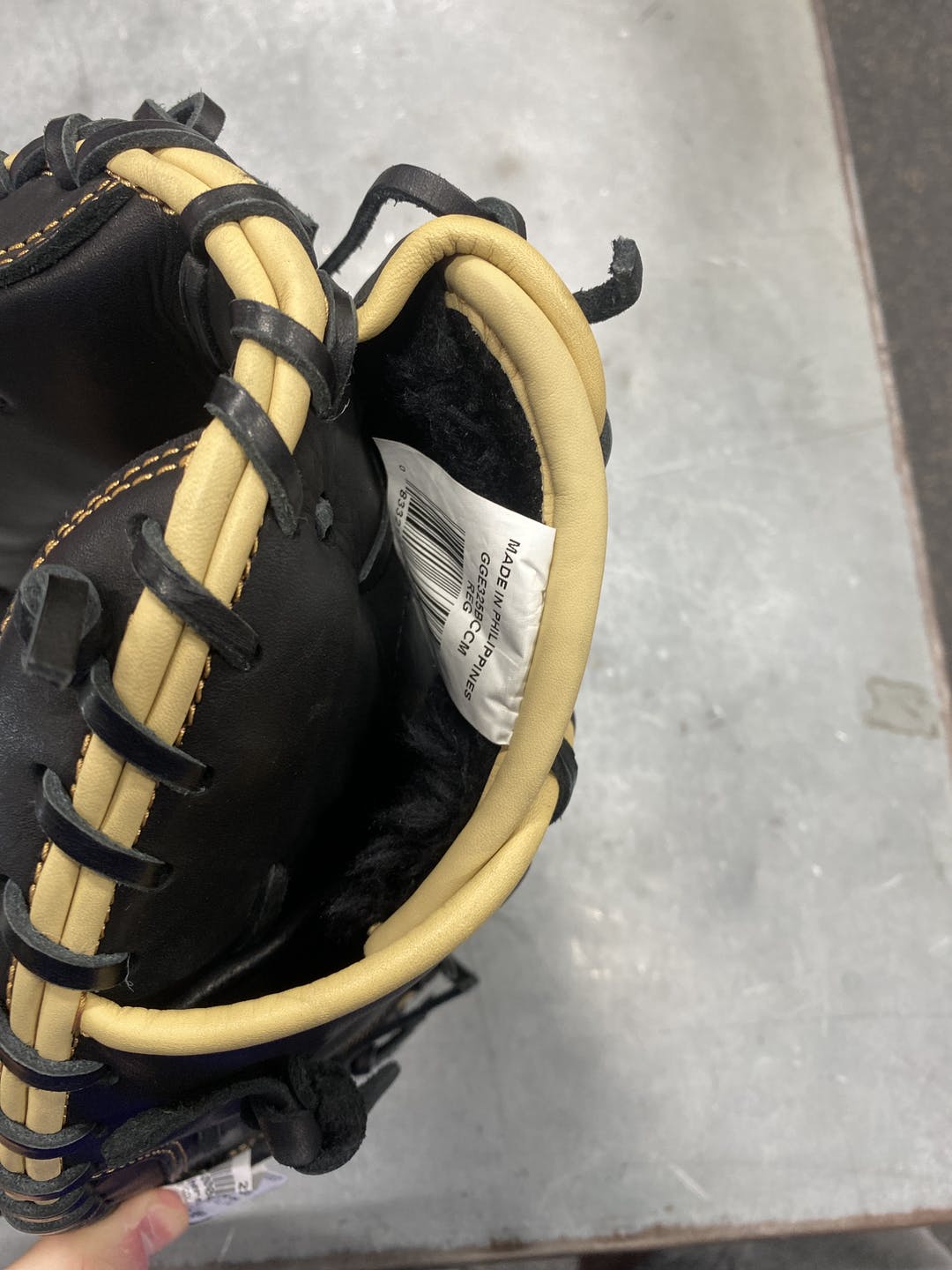 Used Rawlings Gold Glove Elite 32 1 2" Catchers Gloves SidelineSwap