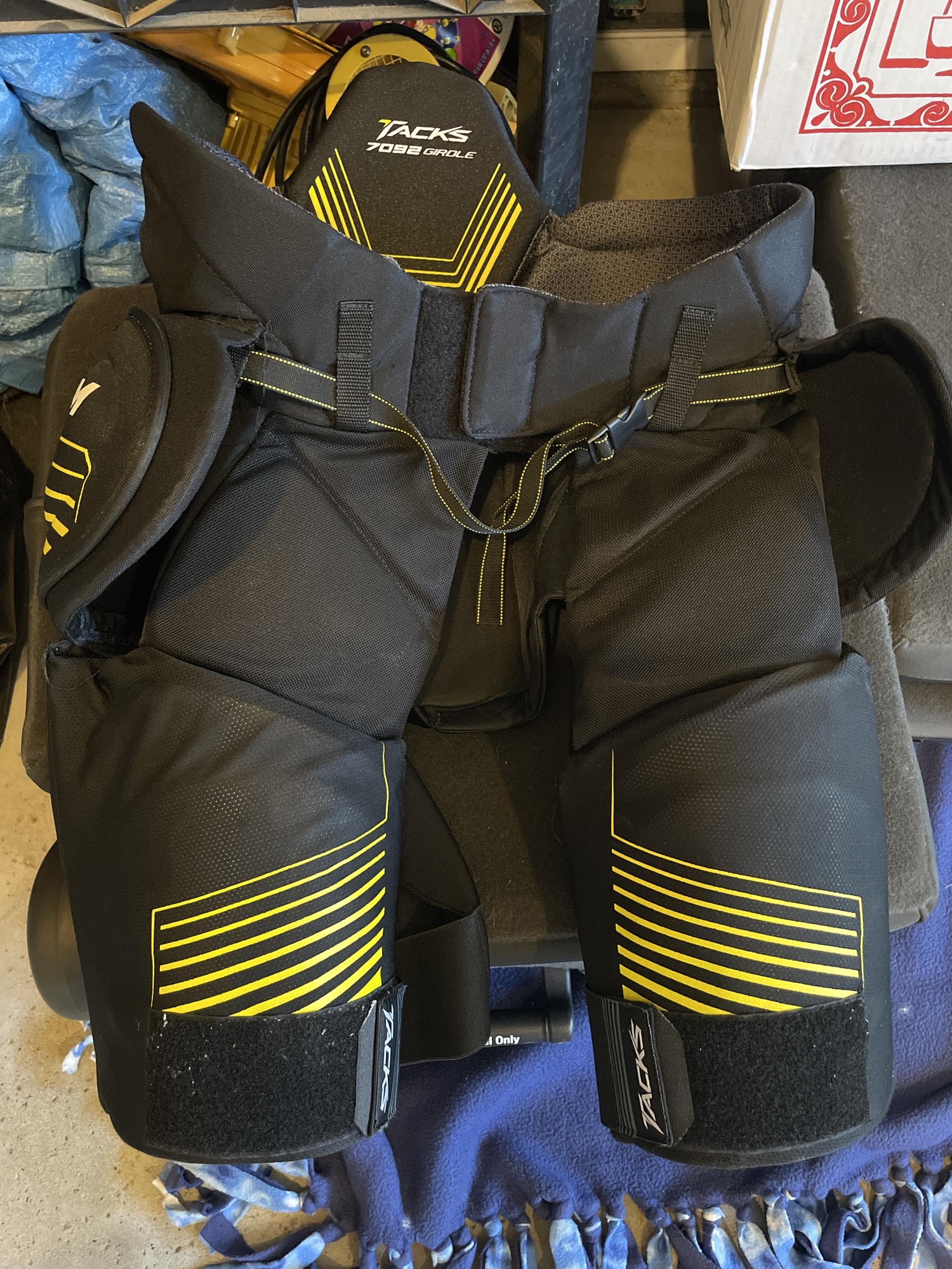 CCM Tacks 7092 Girdle SR XL Used SidelineSwap