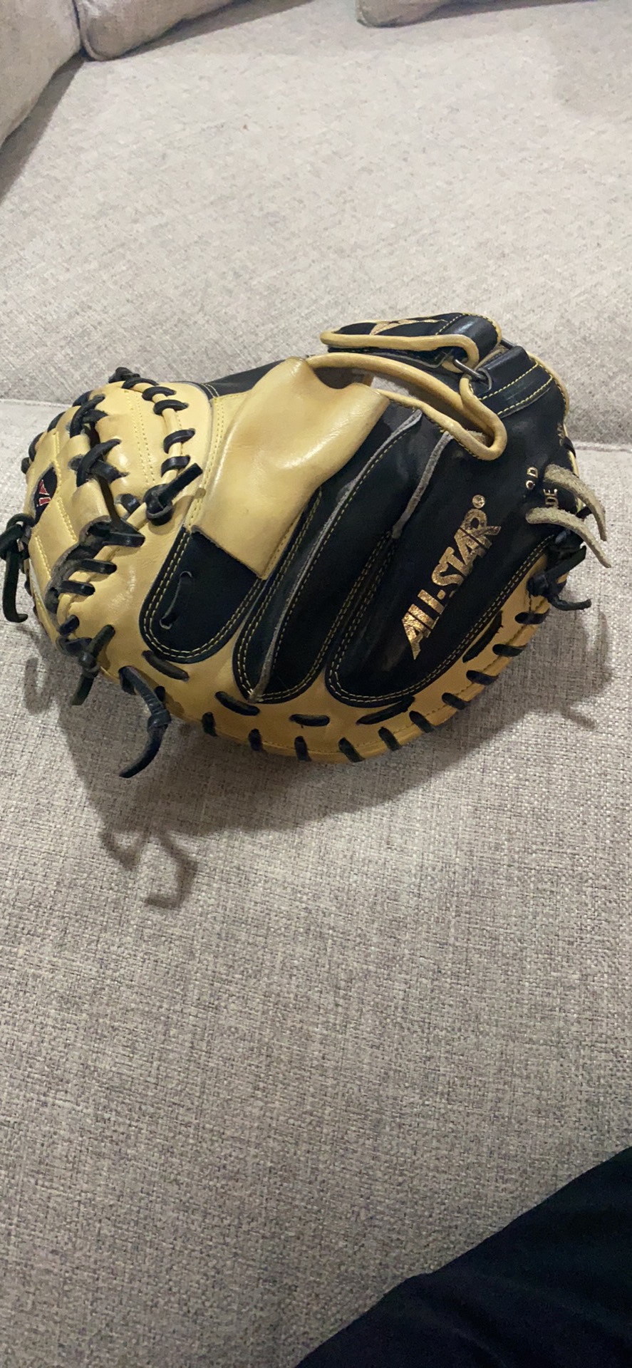 AllStar Pro Elite CM3000 XSBT 32” Catchers Glove SidelineSwap