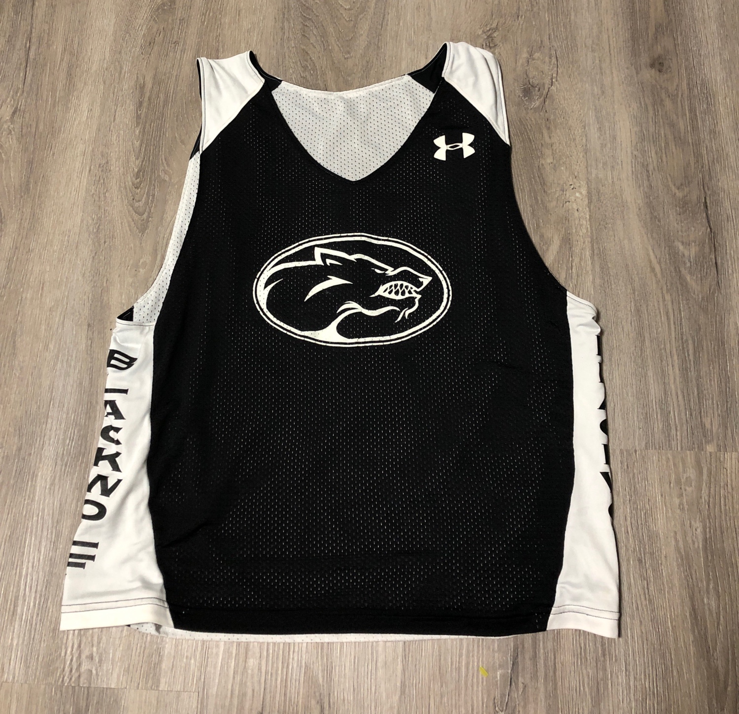 Under Armour Blackwolf Lacrosse Pinnie SidelineSwap