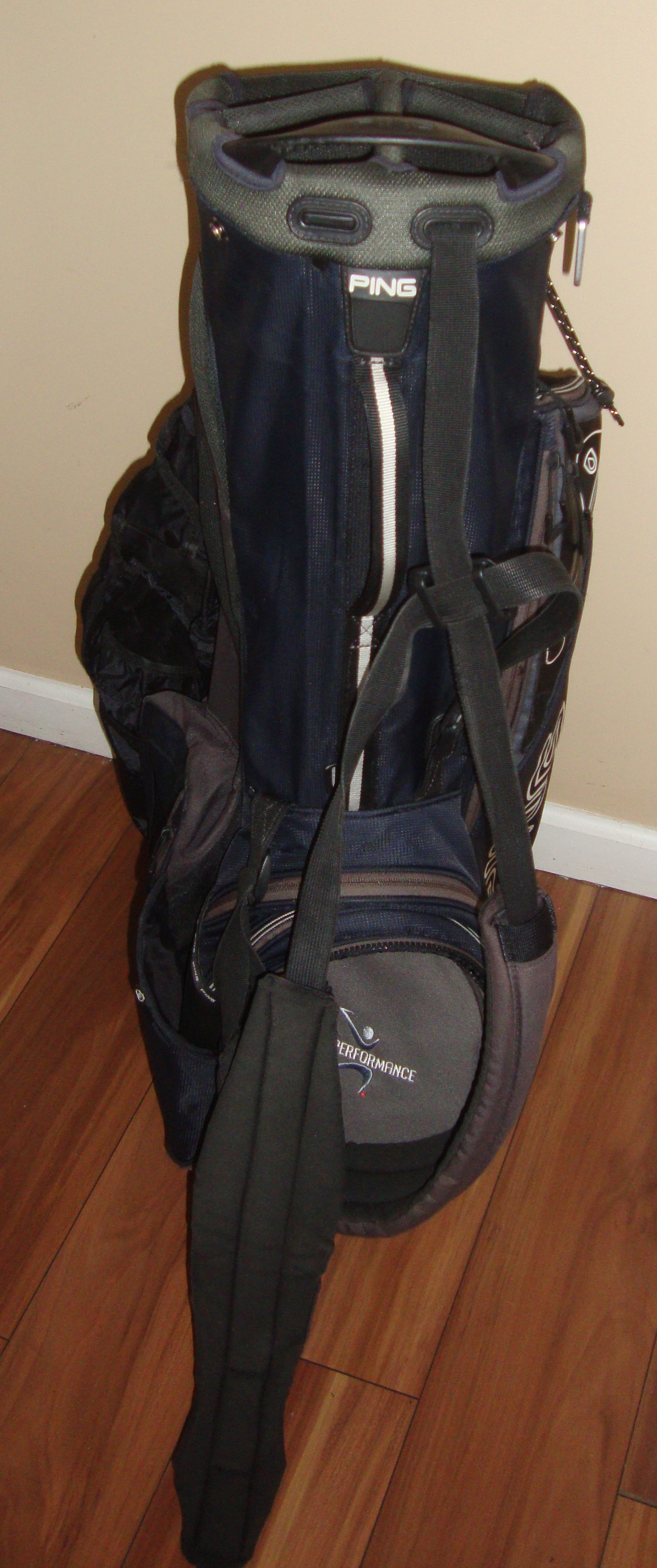 PING Hoofer E2 Stand/Carry Golf Bag 5 way w/ Rain Cover Dr Performance