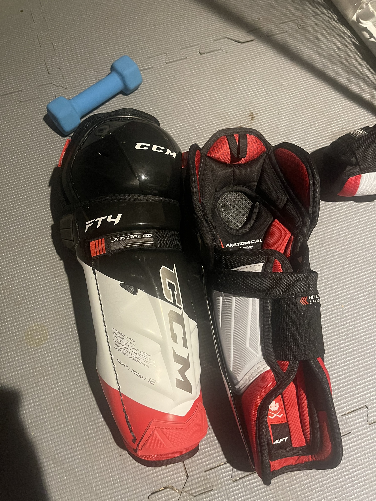 CCM Jet Speed FT4 Junior Shin Guards, Elbow Pads, Hockey Pants And