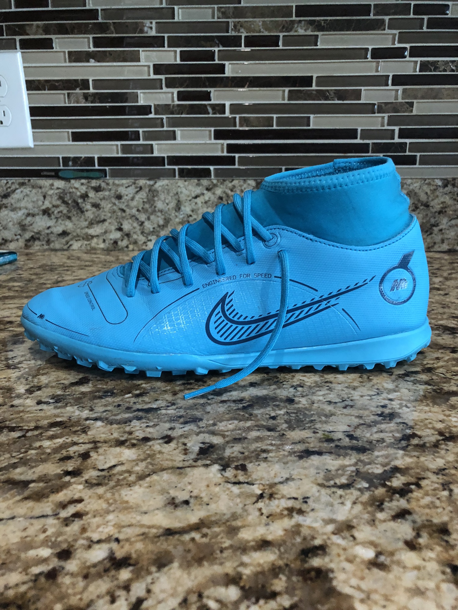 mercurial superfly 8 club