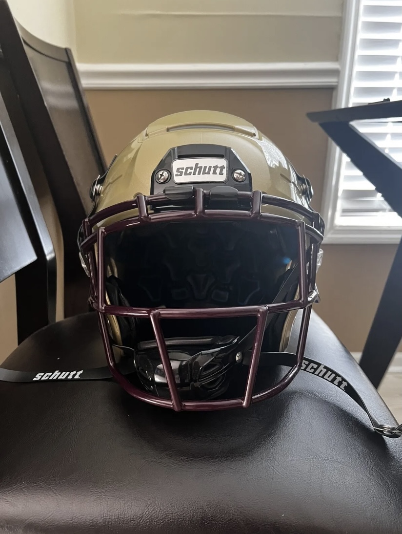New xl Schutt F7 Helmet SidelineSwap