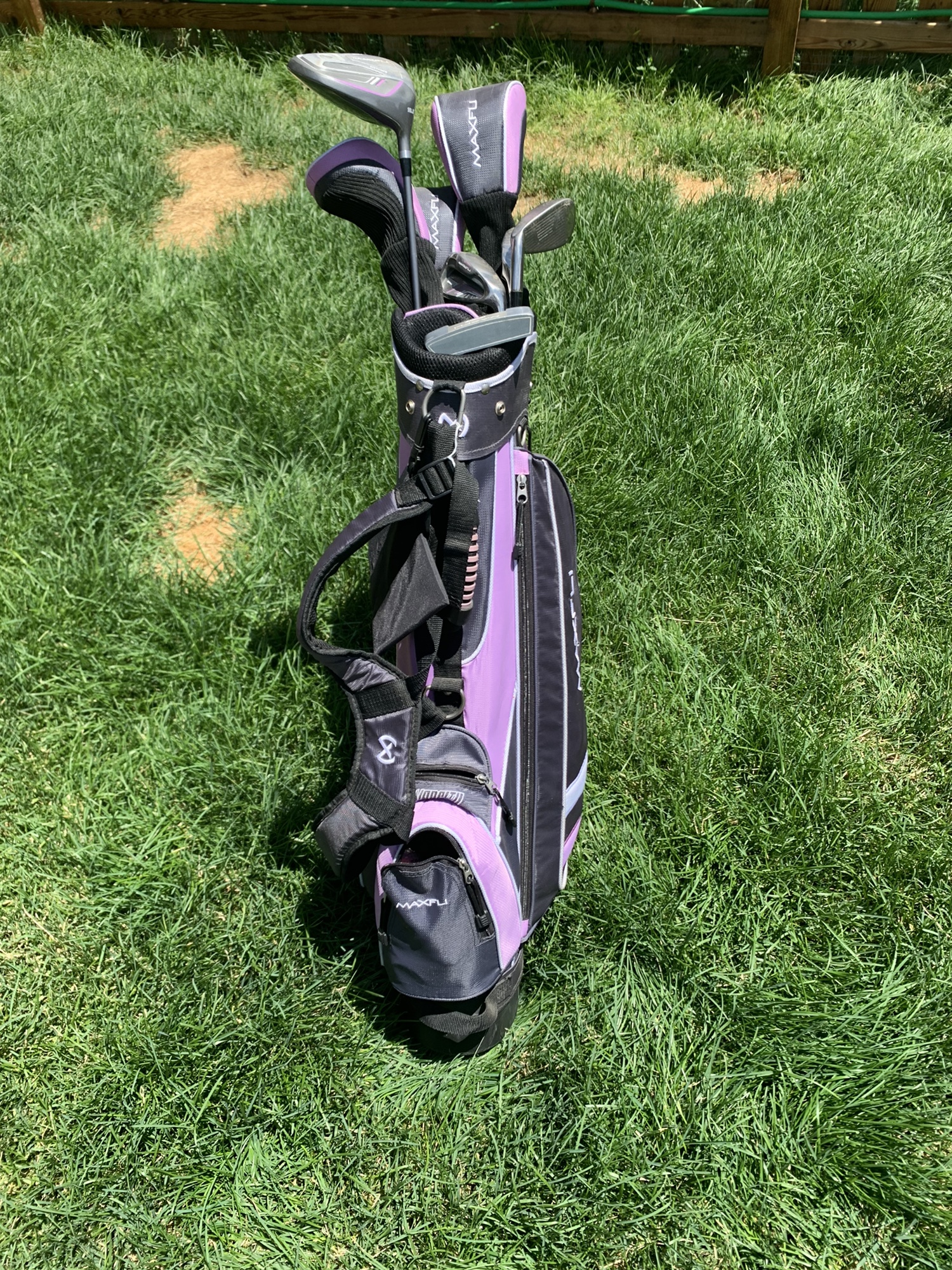 Maxfli Varsity Teen Golf Set With Stand Bag SidelineSwap