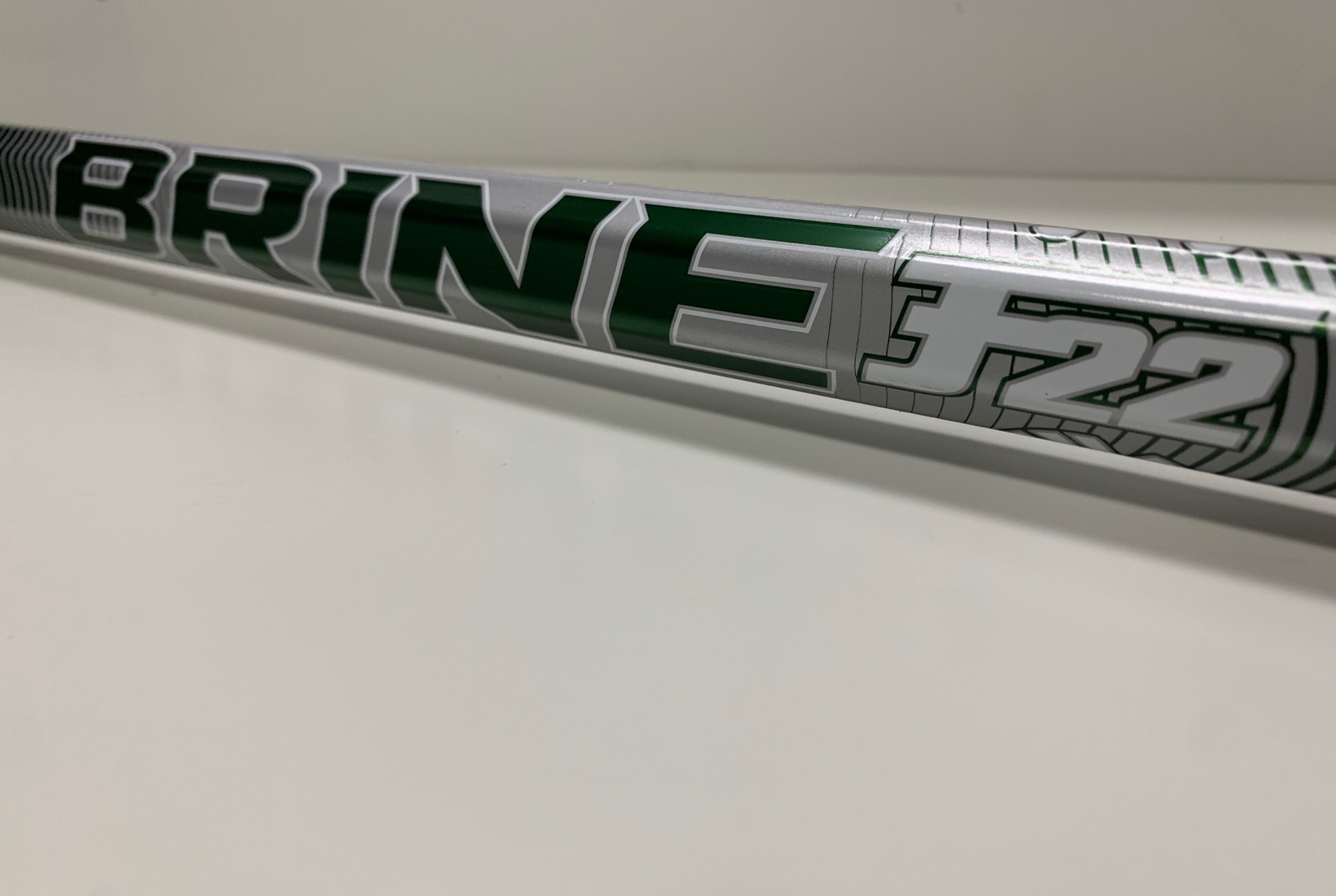 Brine F22 Men's Attack Shaft 30" Green/Chrome Brand New