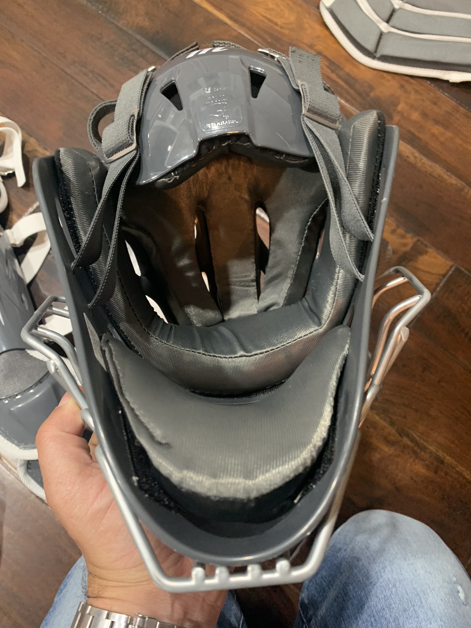 Marucci Catching Gear Complete Set SidelineSwap