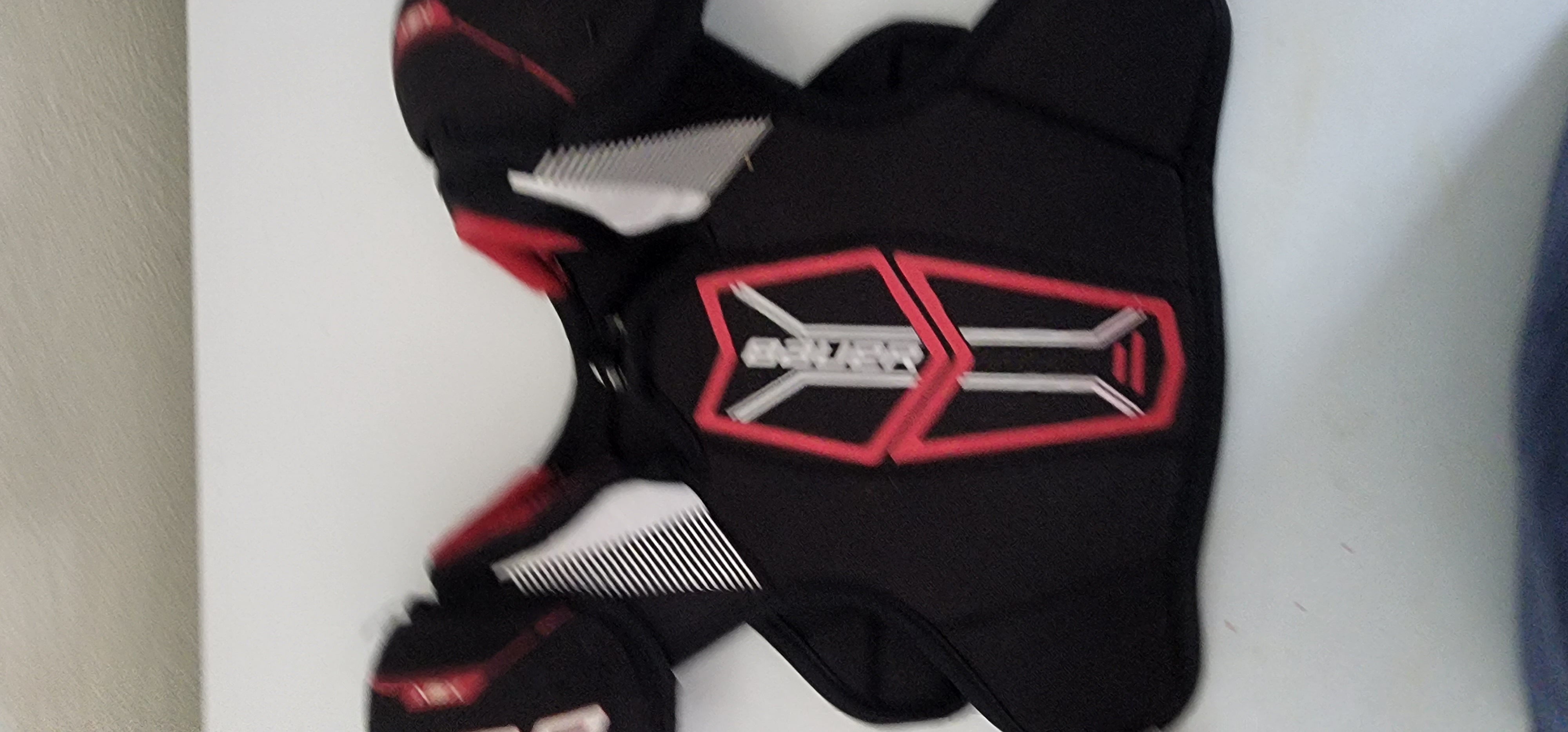 Used Youth Medium Bauer NSX Shoulder Pads SidelineSwap
