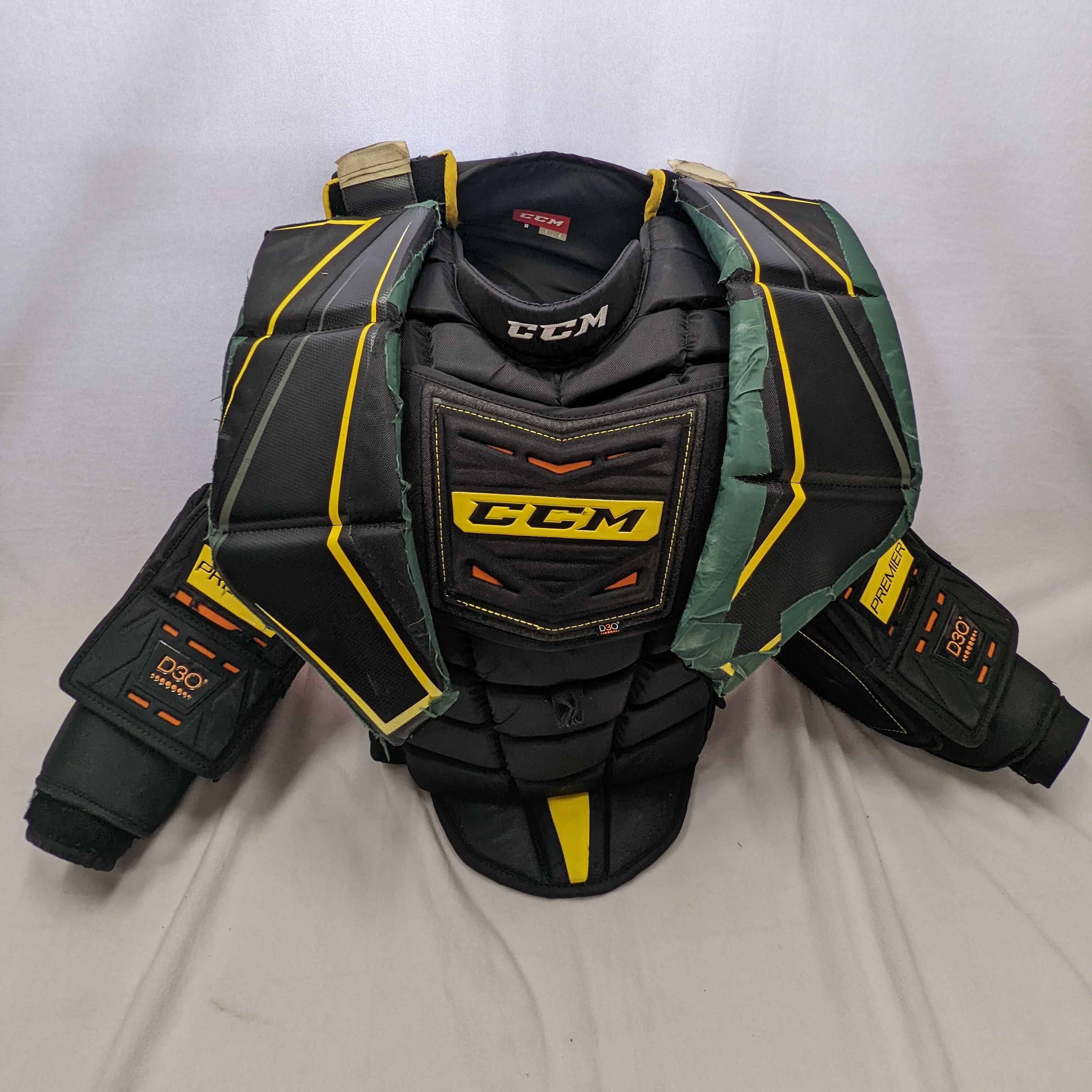 Used CCM Premier Pro Goalie Chest Protector Large Pro Stock (GCP046B