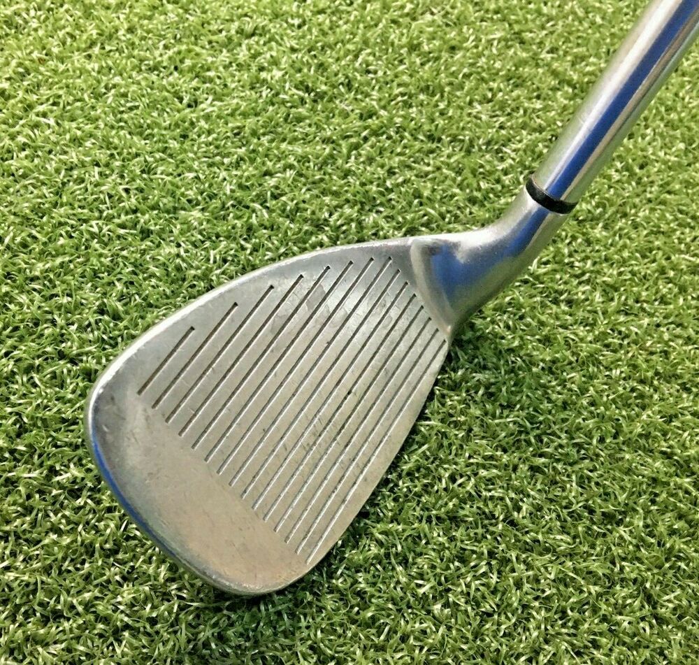 Wilson 1200 Pitching Wedge / RH / Regular Steel 34.5" / Good Grip